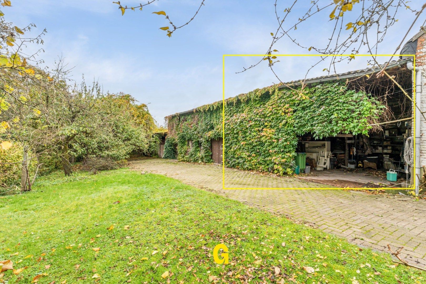 ***IN OPTIE*** Degelijk gebouwde halfopen woning met tuin en 315 m² vergunde opslagplaatsen en garage, vlak bij het centrum van Hoeselt foto 20