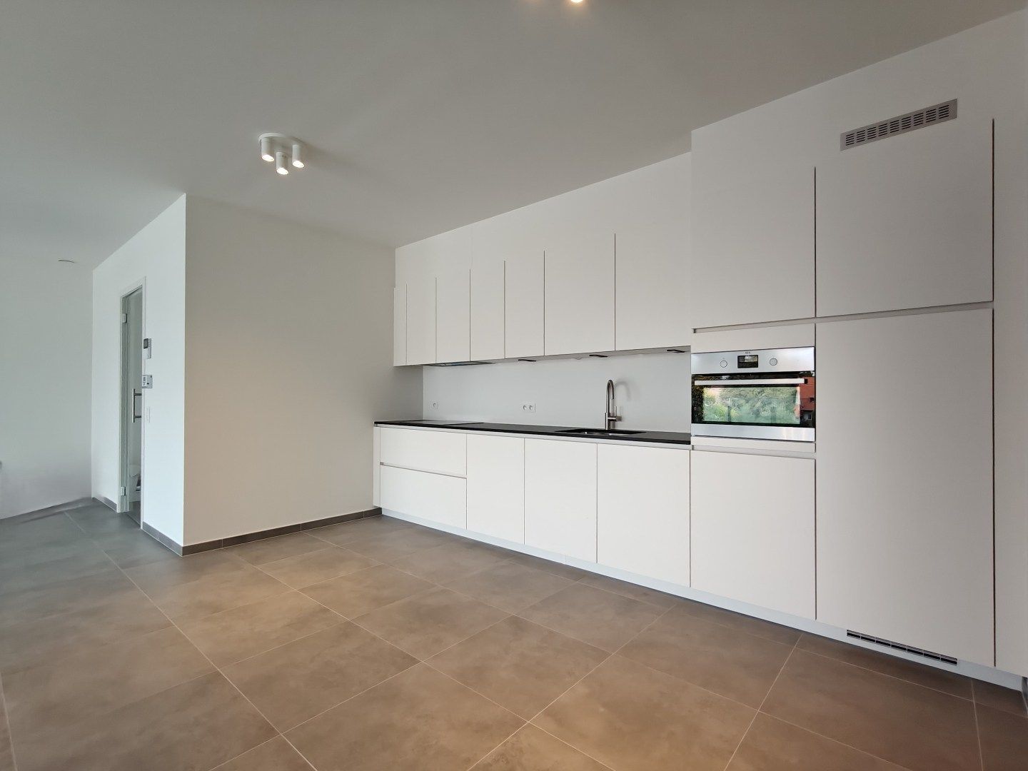 Energiezuinig nieuwbouwappartement met 2 slaapkamers en autostaanplaats foto 7