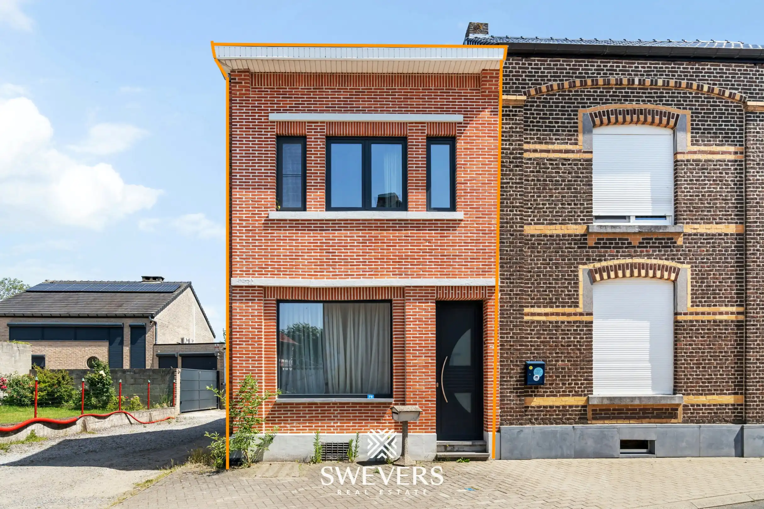 Hoofdfoto van de publicatie: Ruime renovatiewoning met 4 slaapkamers op centrale ligging in Riemst