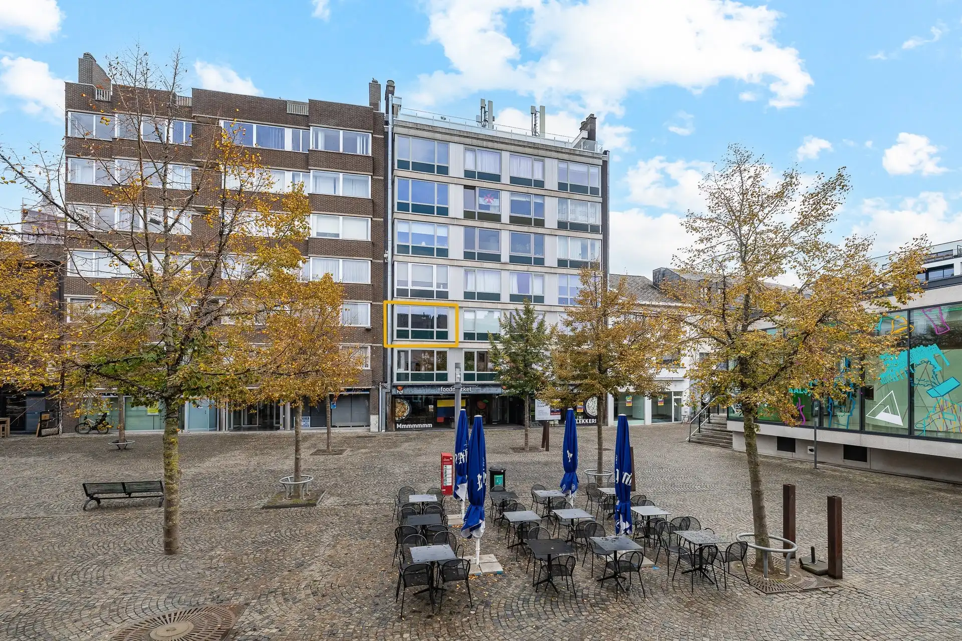 Volledig gerenoveerd 2 slaapkamerappartement in hartje Aalst foto 18