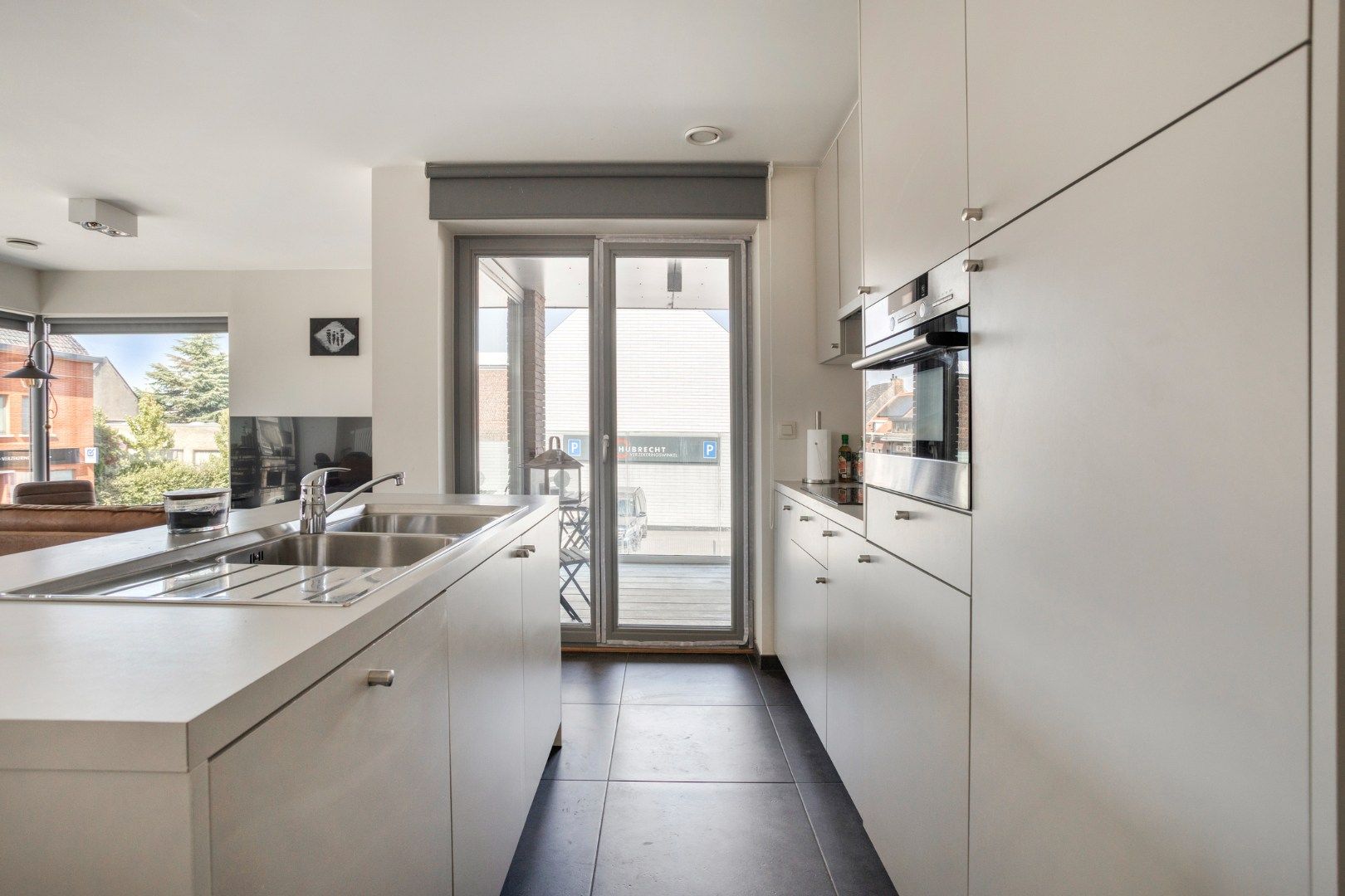 Mooi appartement met 2 slaapkamers in centrum Wevelgem! foto 9