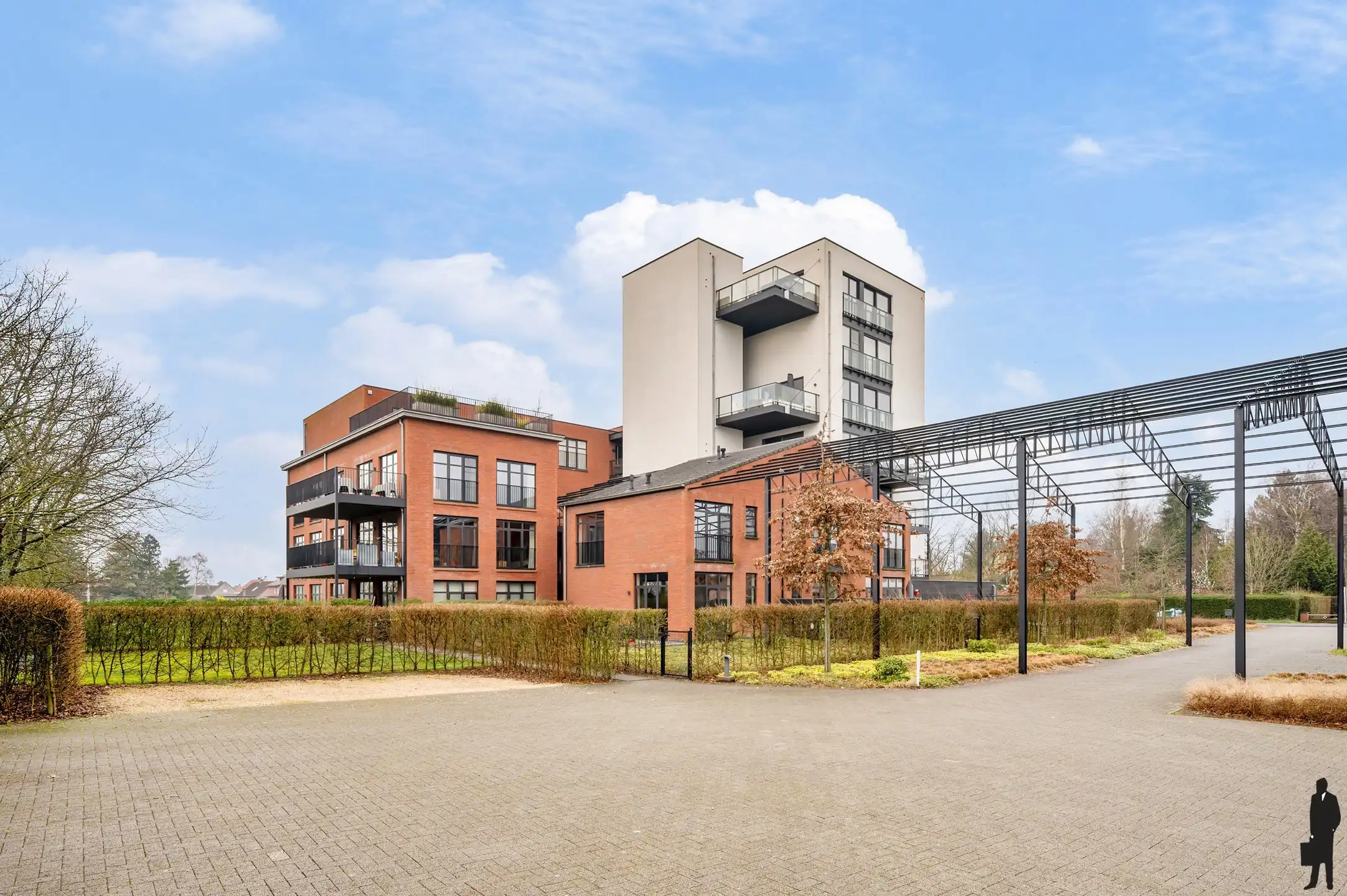 Instapklaar duplex appartement met tuin foto 27