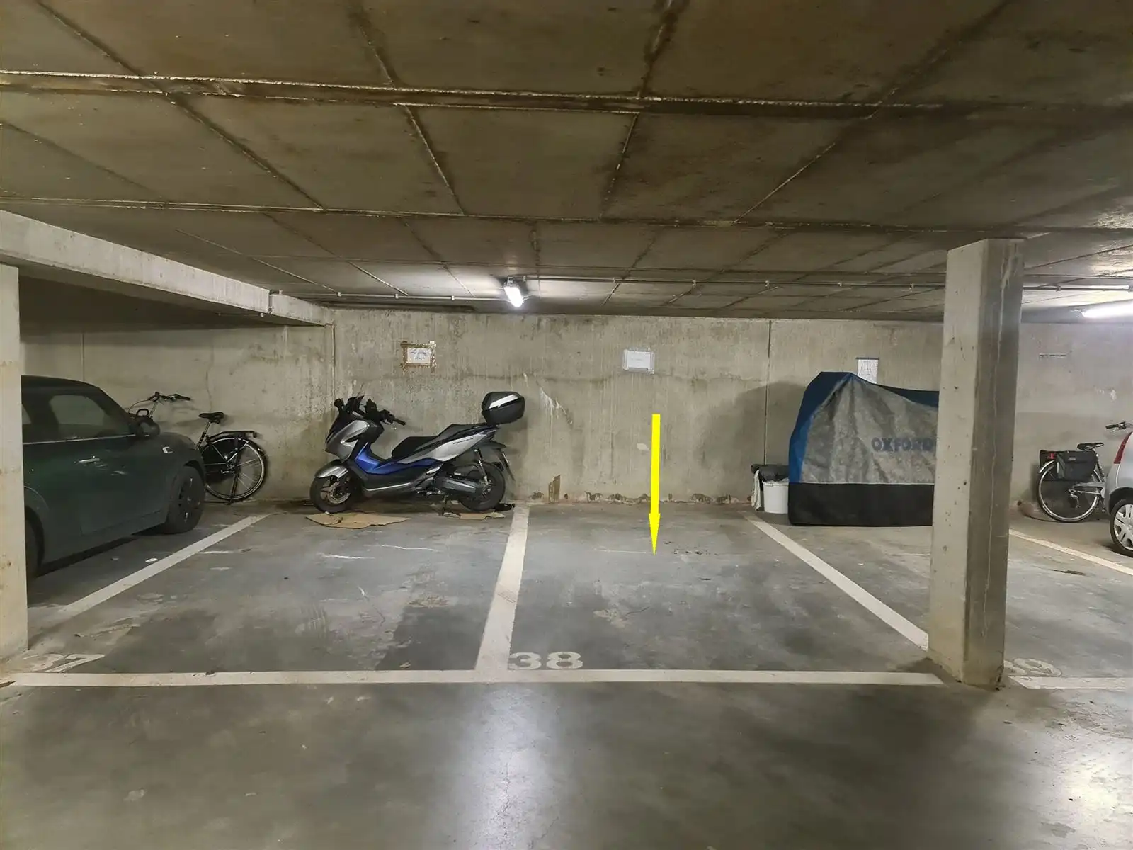 Ondergrondse autostaanplaats in centrum foto 4