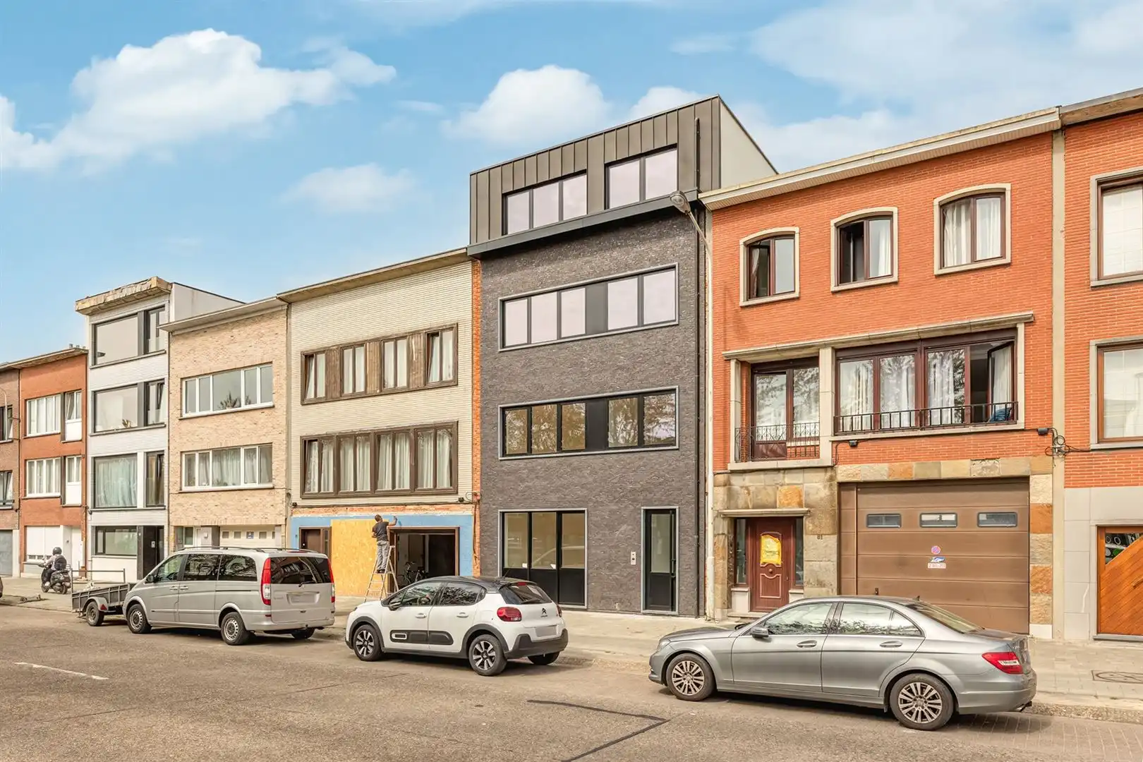 NIEUWBOUWAPPARTEMENT onder registratierechten  foto {{pictureIndex}}