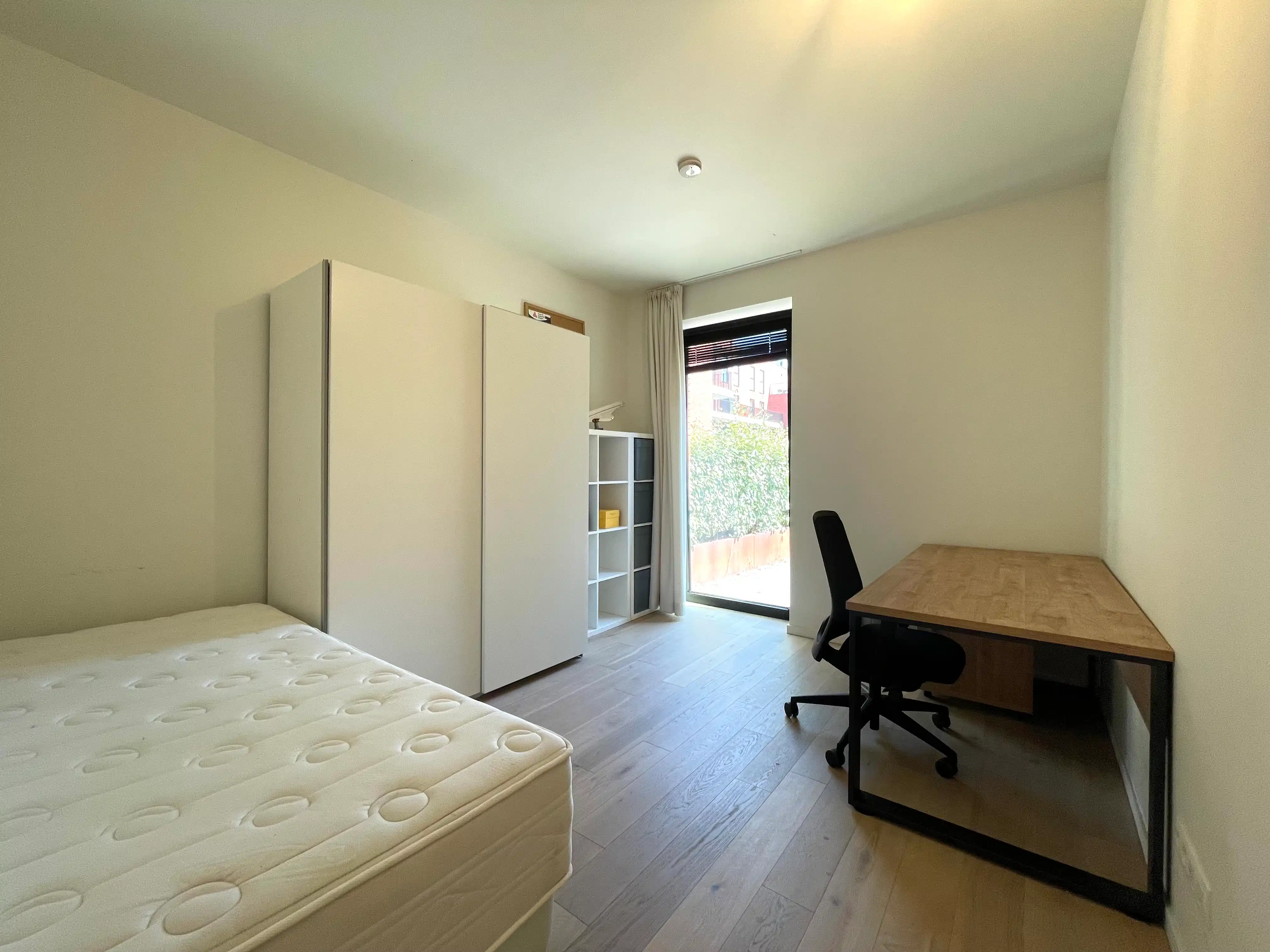 Ruim appartement met 3 slaapkamers en 2 badkamers te Gent foto 8