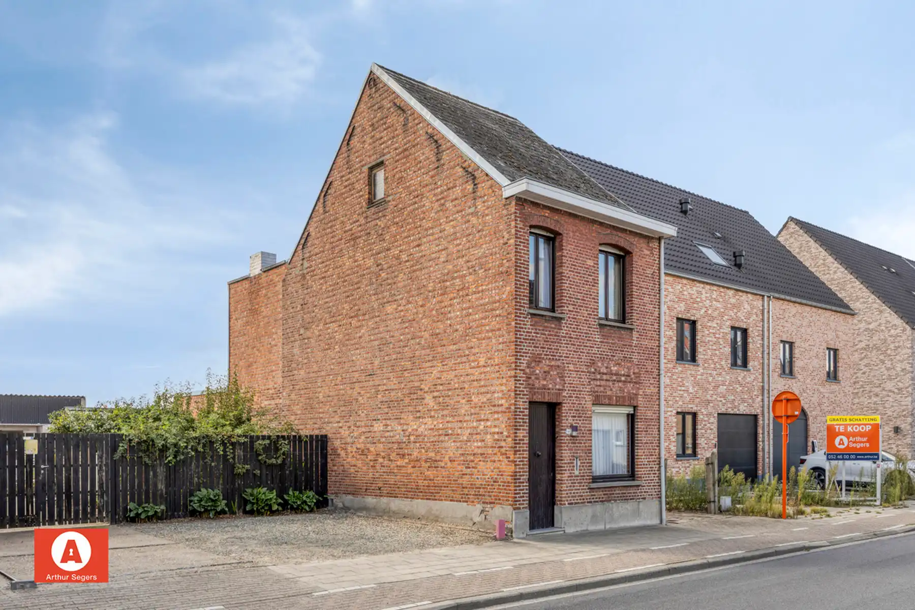 Te renoveren woning nabij centrum Buggenhout foto 3