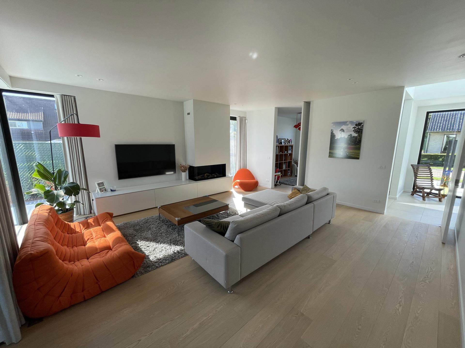 Knappe, instapklare woning op de grens met Wemmel foto 5