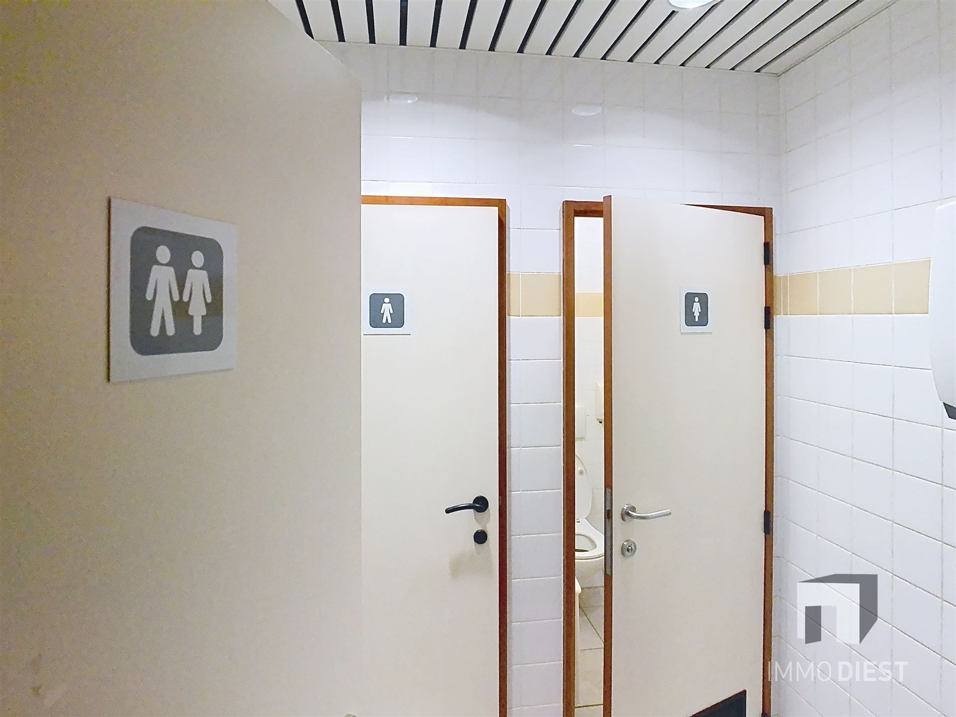 Luxueus ingerichte kantoorruimte foto 15