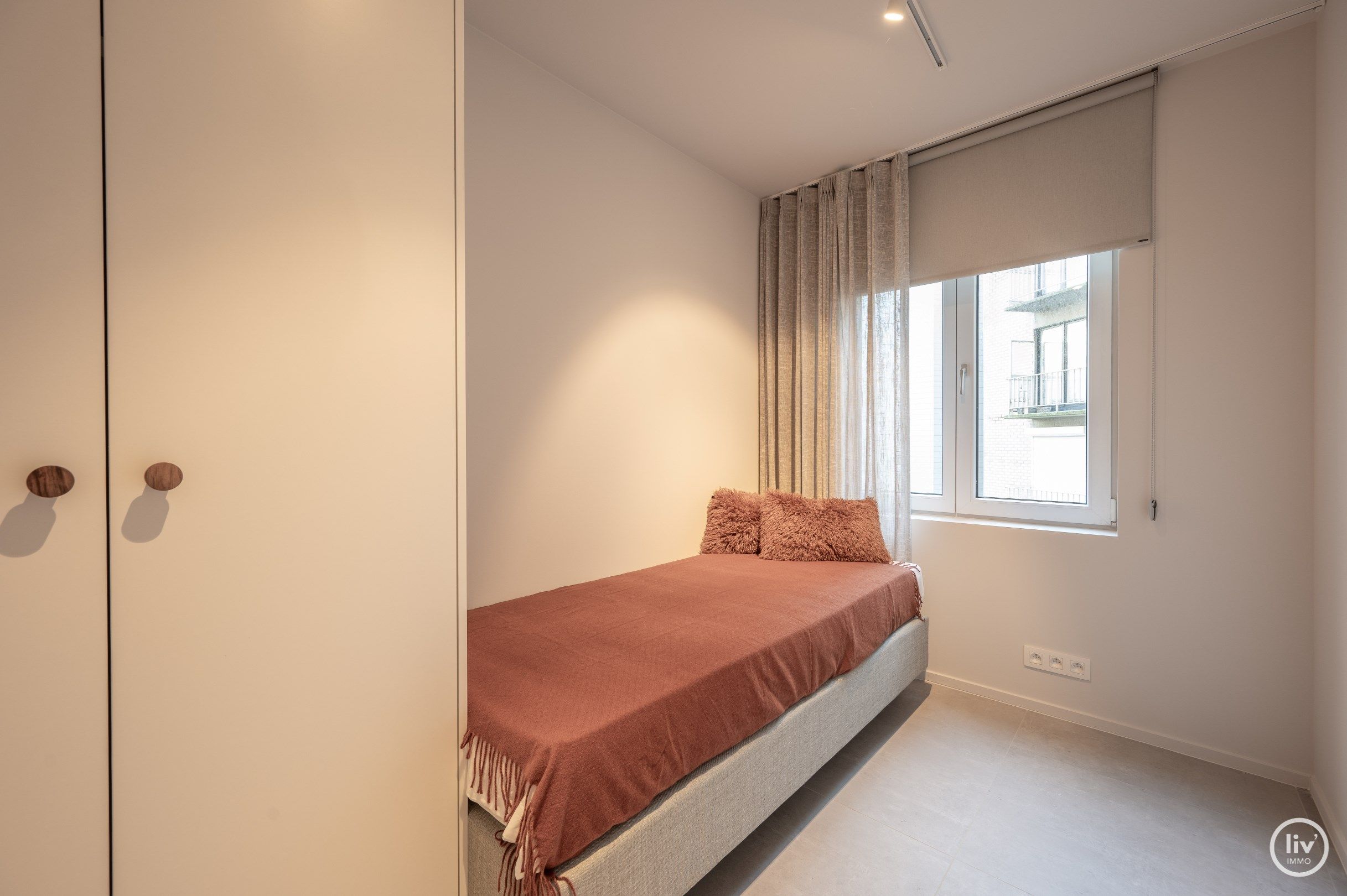 Mooi gerenoveerd appartement met zijdelings zeezicht gelegen vlakbij het Driehoeksplein en de zeedijk te Knokke. foto 15