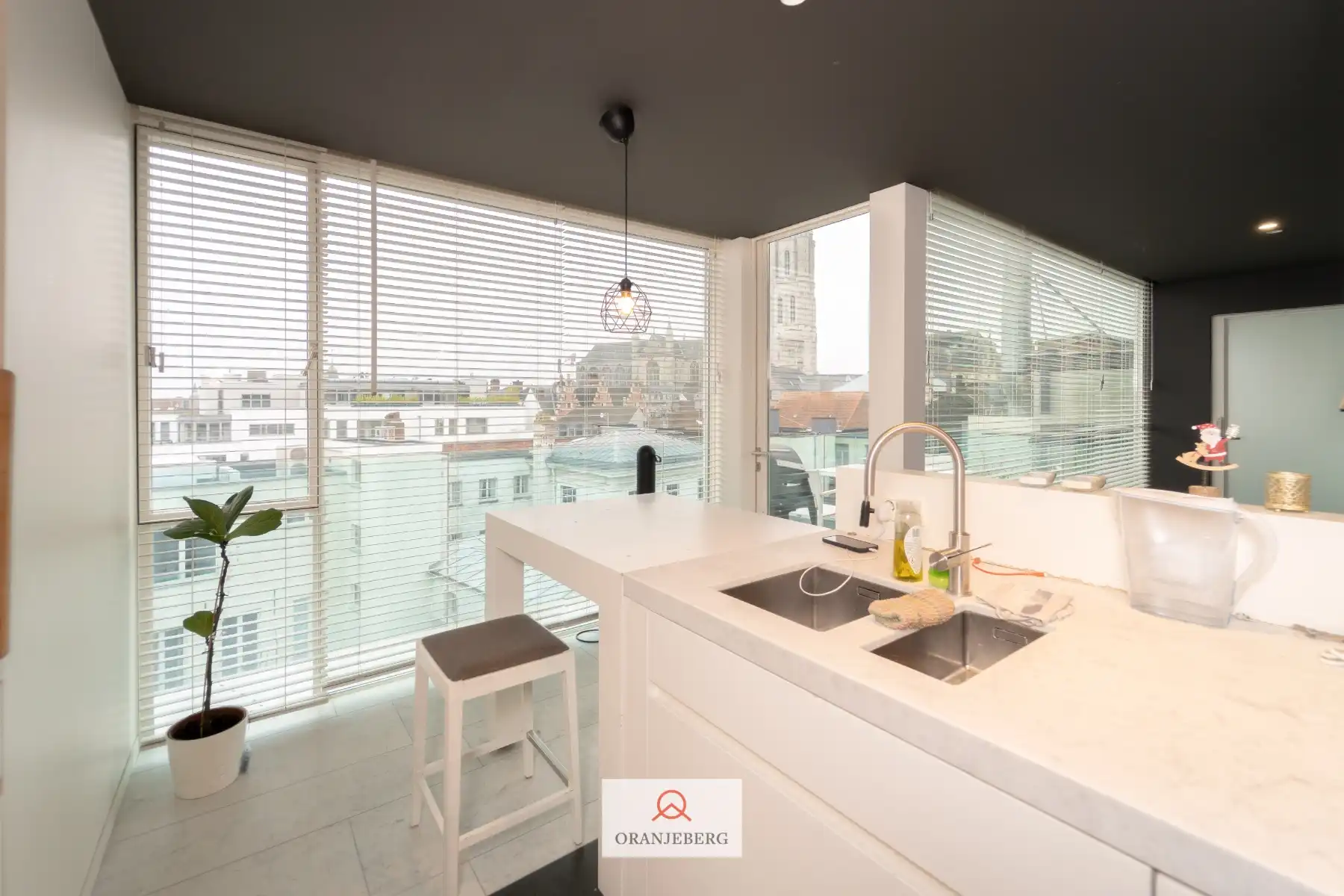 Zalige exclusieve penthouse met zuidgericht terras en uniek zicht op de torens! foto 26