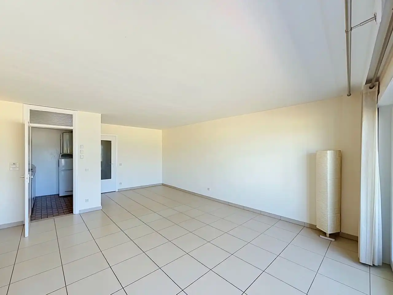 Praktisch ingedeeld appartement met frontaal zeezicht foto 4