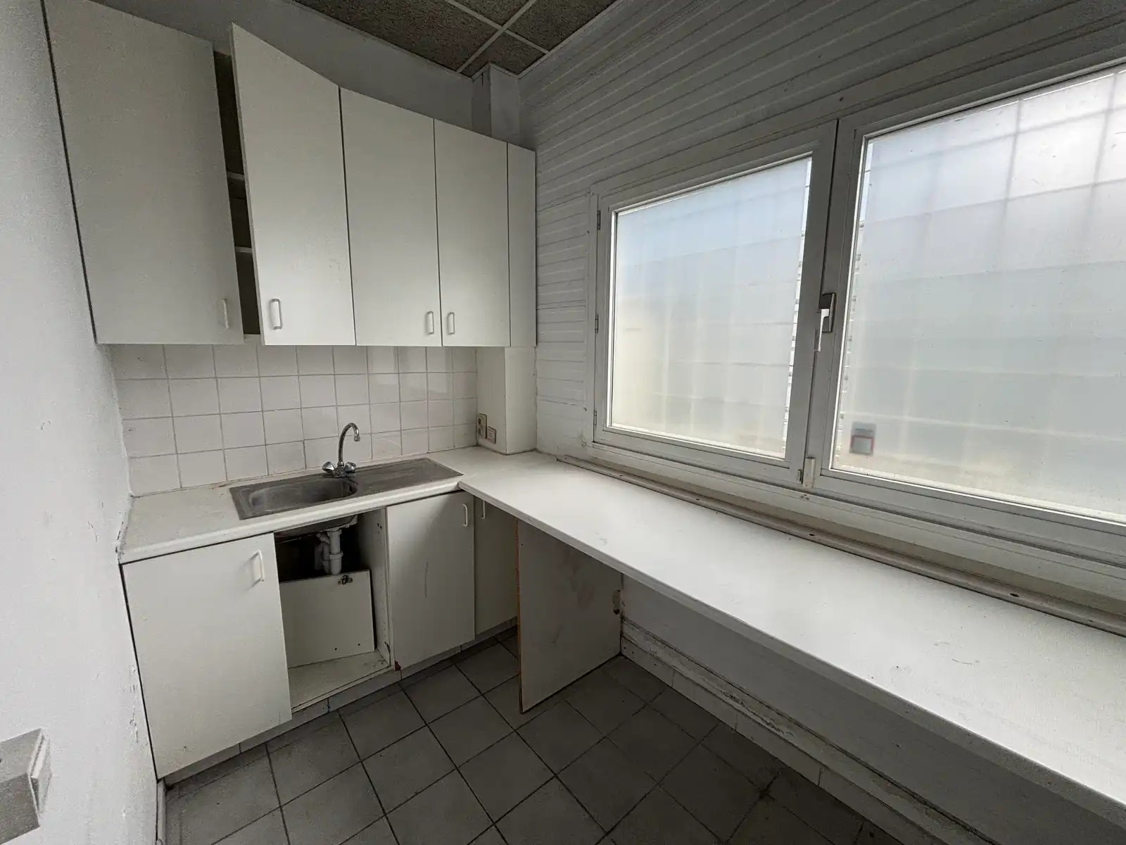 Handelspand (495  m²) op AAA-locatie op de A12 - Aartselaar foto 9