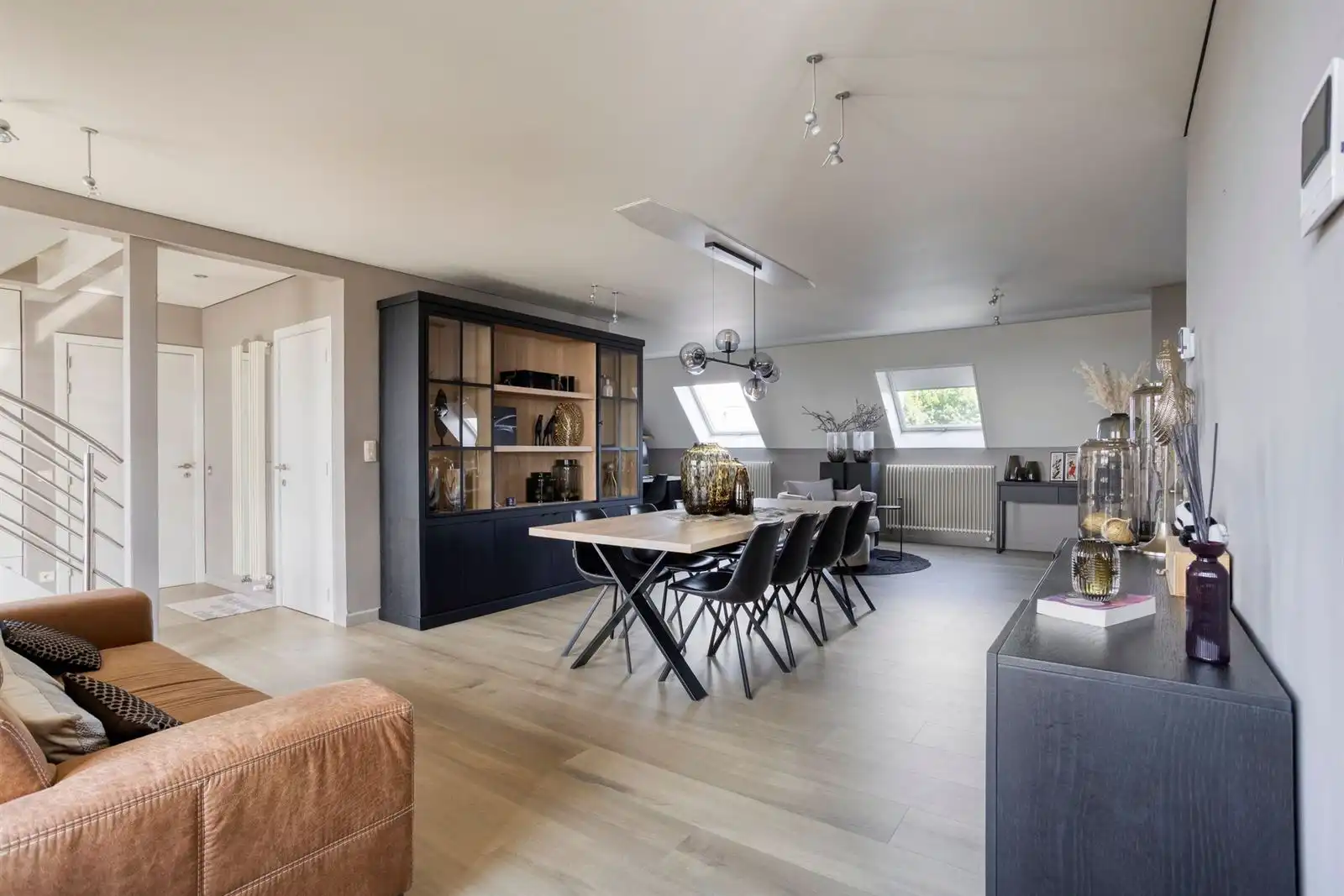 Lichtrijke duplex appartement met 3 slaapkamers foto 7