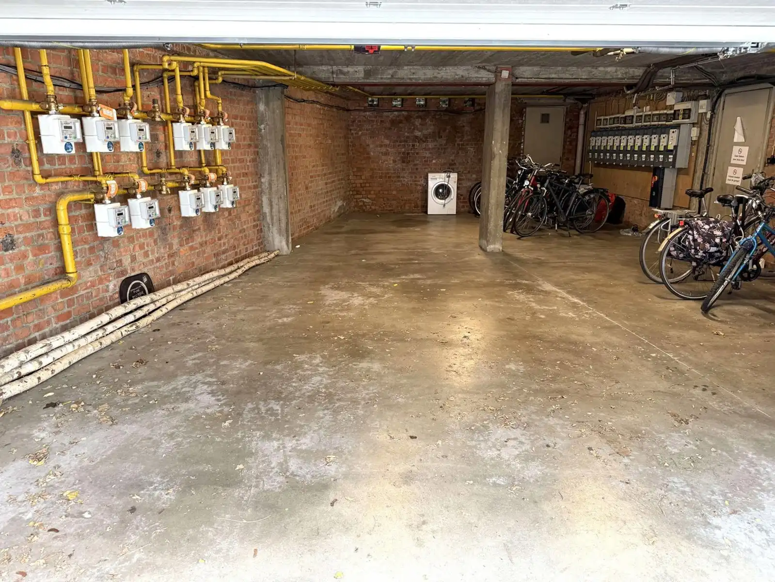 Ruime garage te koop op toplocatie in het hart van Leuven foto 4
