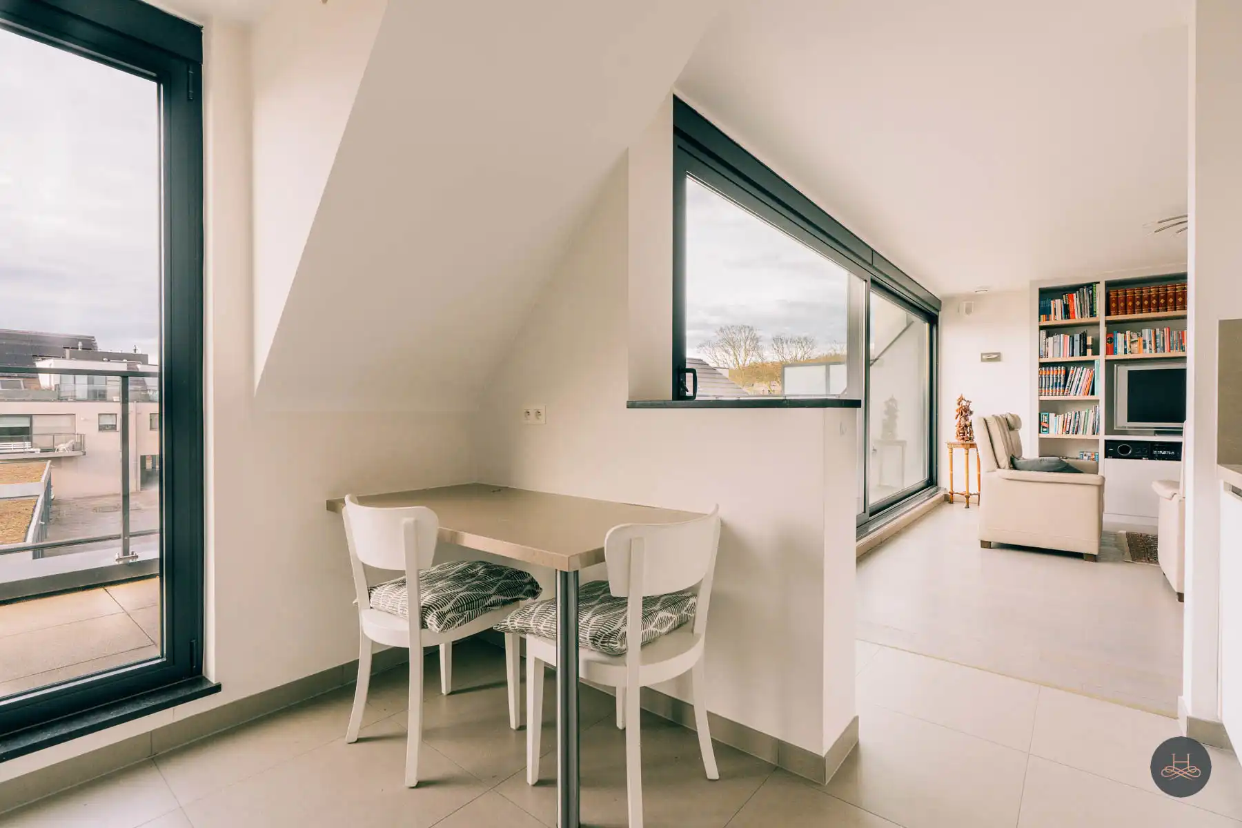 Klassevolle penthouse met enorm terras en garagebox te Putte foto 9