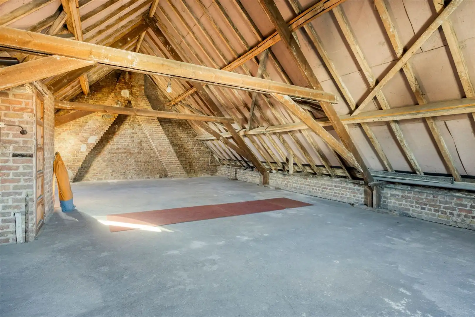 Deel te renoveren woning in deelgemeente Petegem foto 25