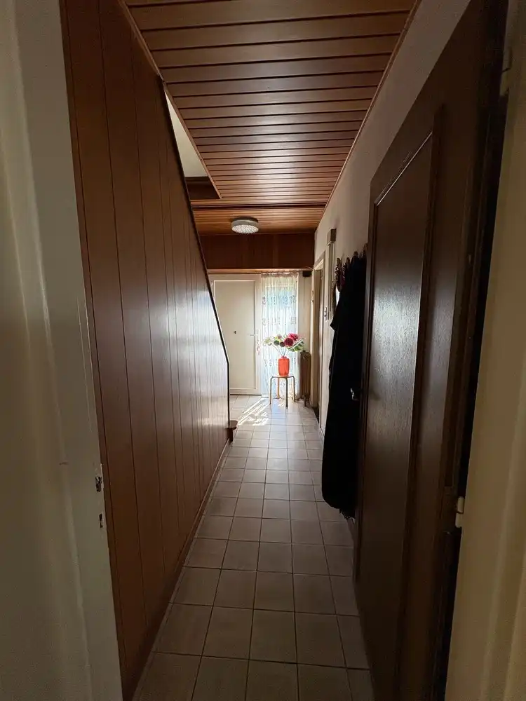 Goed gelegen ruime woning met 4 slk op mooi perceel van 9a30ca foto 11