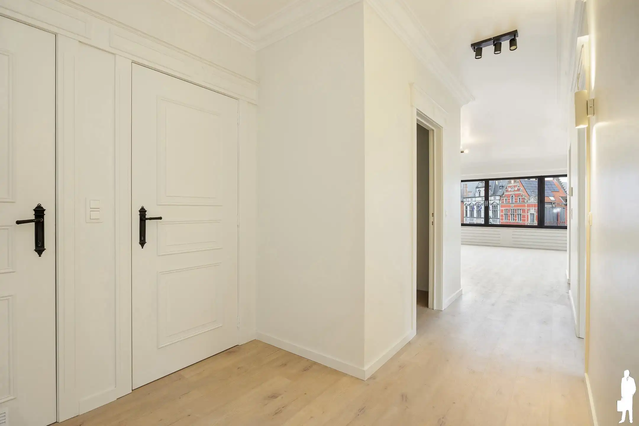 Stijlvol appartement met panoramisch zicht op de Grote Markt foto 7