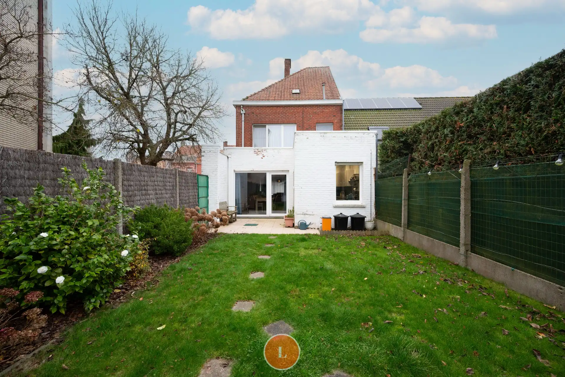 Goed onderhouden halfopen woning met stadstuin foto 7