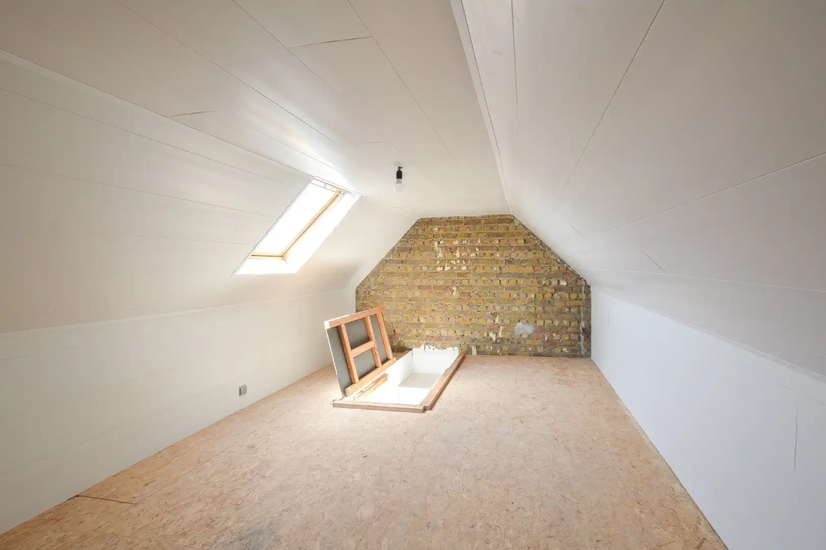 Zeer ruim duplexappartement met 2 slaapkamers te huur te Oostende foto 14