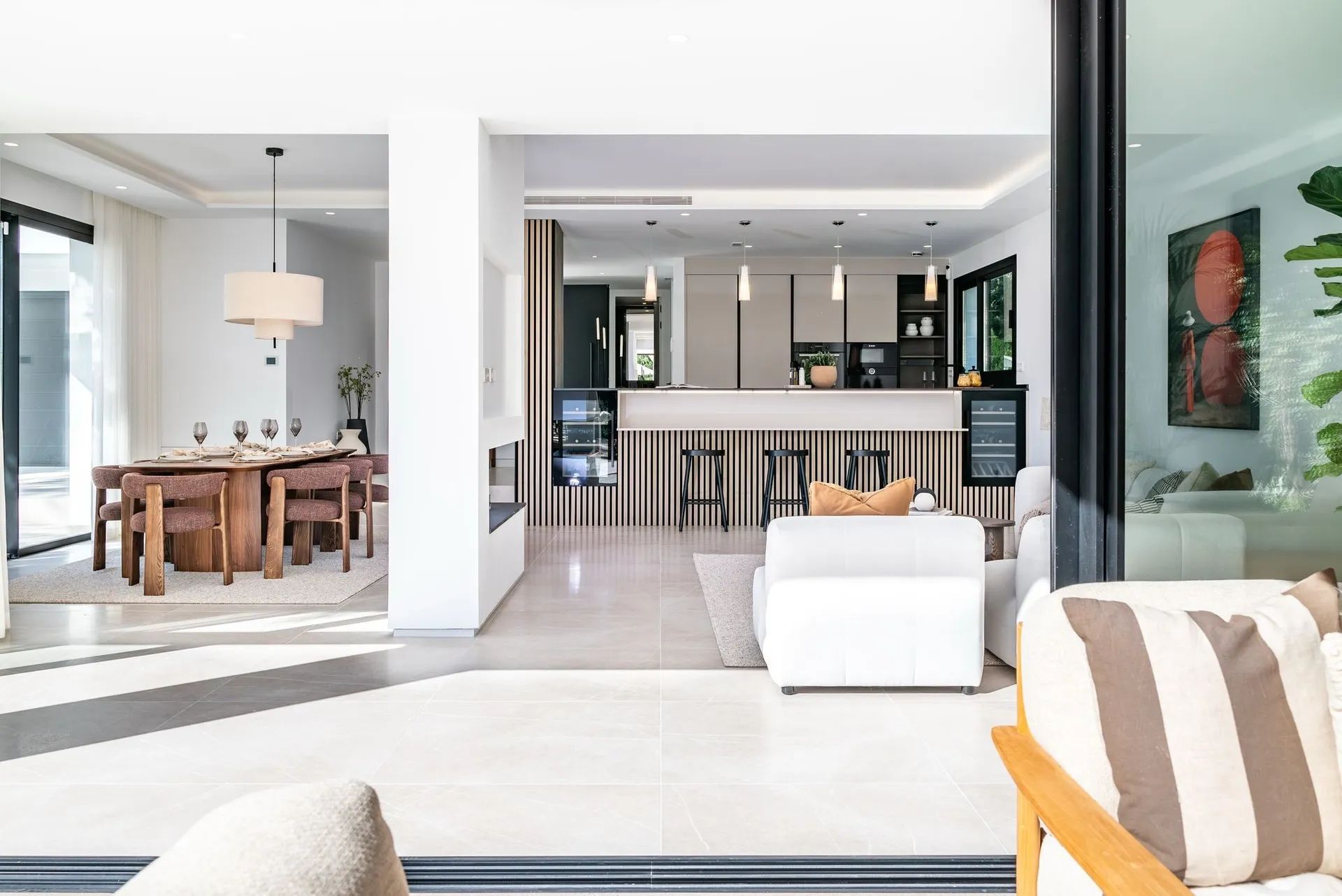 Exclusieve leefstijl in El Paraíso – waar modern design en luxe elkaar ontmoeten foto 12