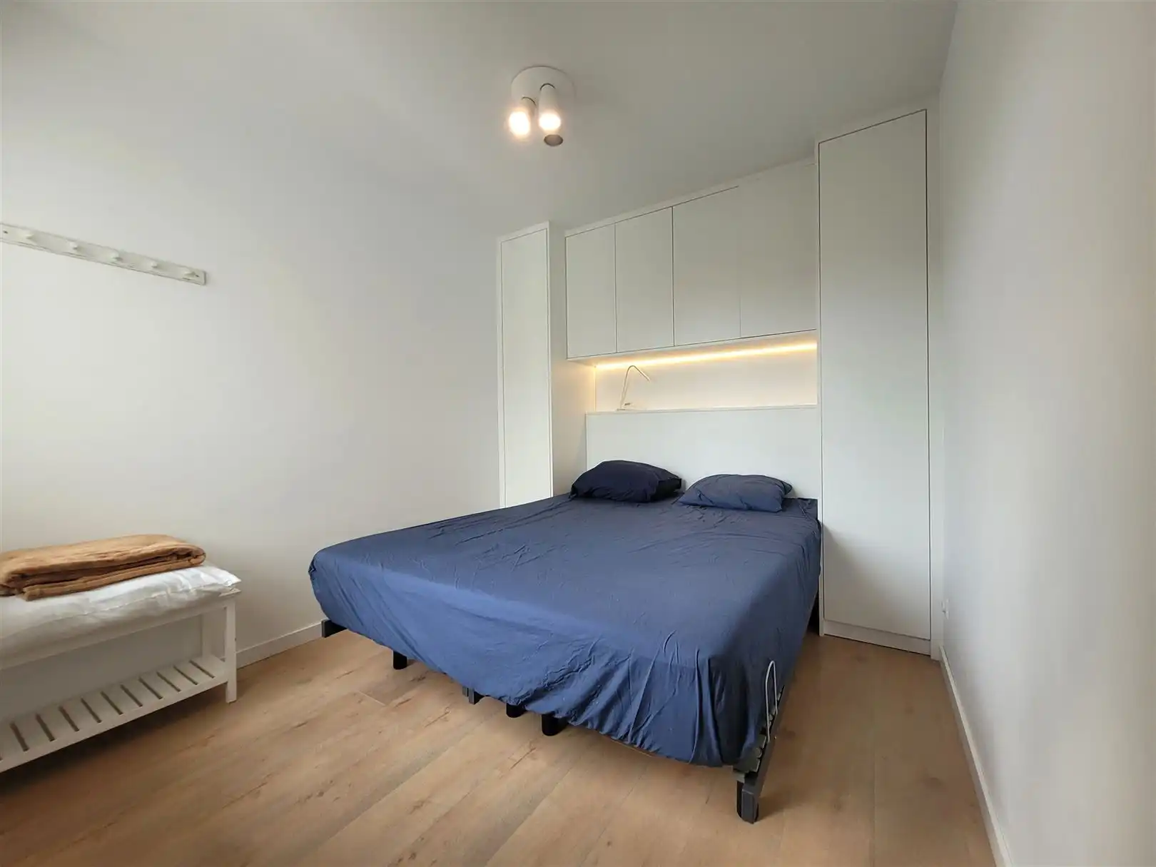 Gemeubeld appartement met 1 slaapkamer foto 12