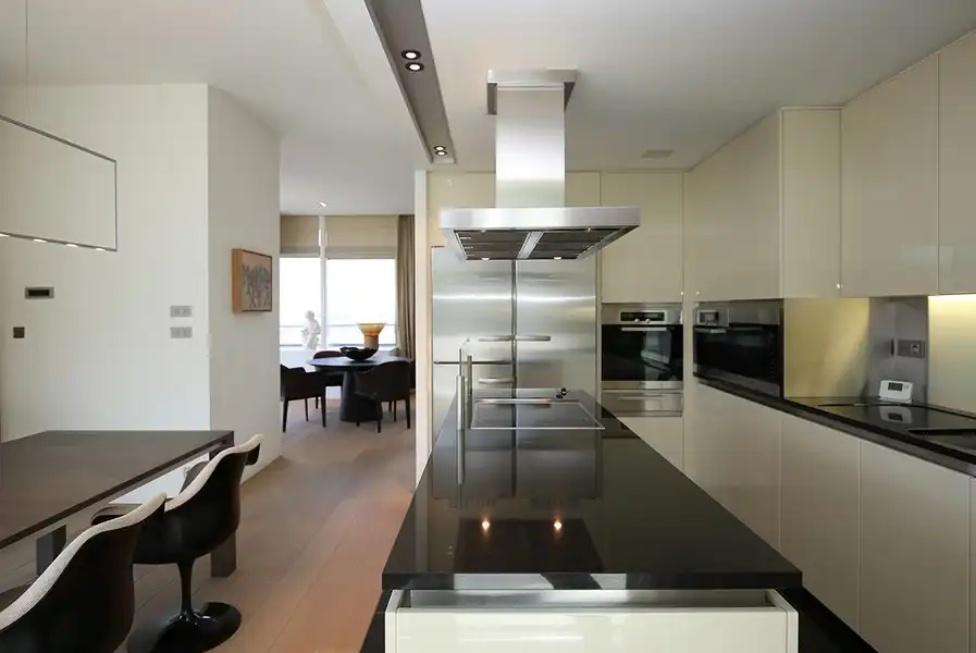 LUXUEUS AFGEWERKT, RIANT PENTHOUSE MET UITSTRALING EN ROYAAL ZONOVERGOTEN TERRAS van 167 m² foto 12