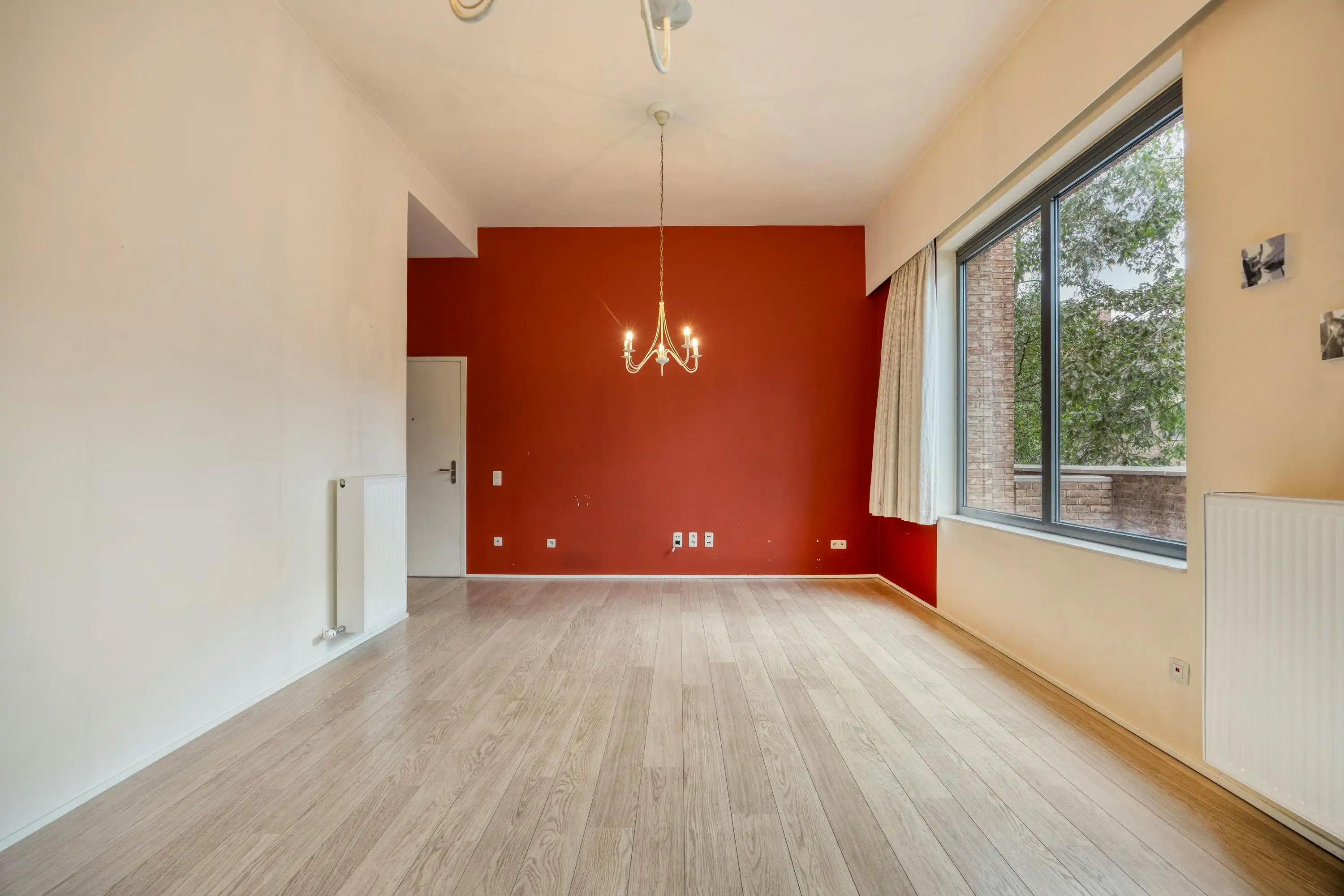 Instapklaar 1-slaapkamerappartement met ruim terras centrum Hasselt foto 4