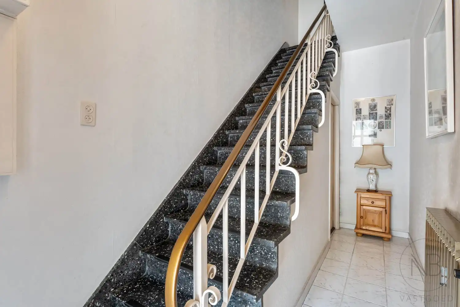 Uitzonderlijke groot duplex appartement met 4 slaapkamers! foto 3
