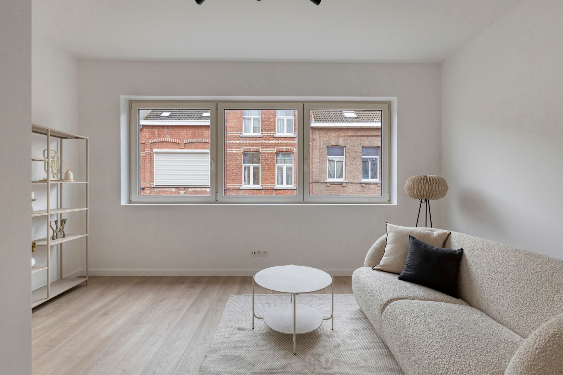 Energiezuinige vernieuwde woning met 4 slaapkamers. foto 12