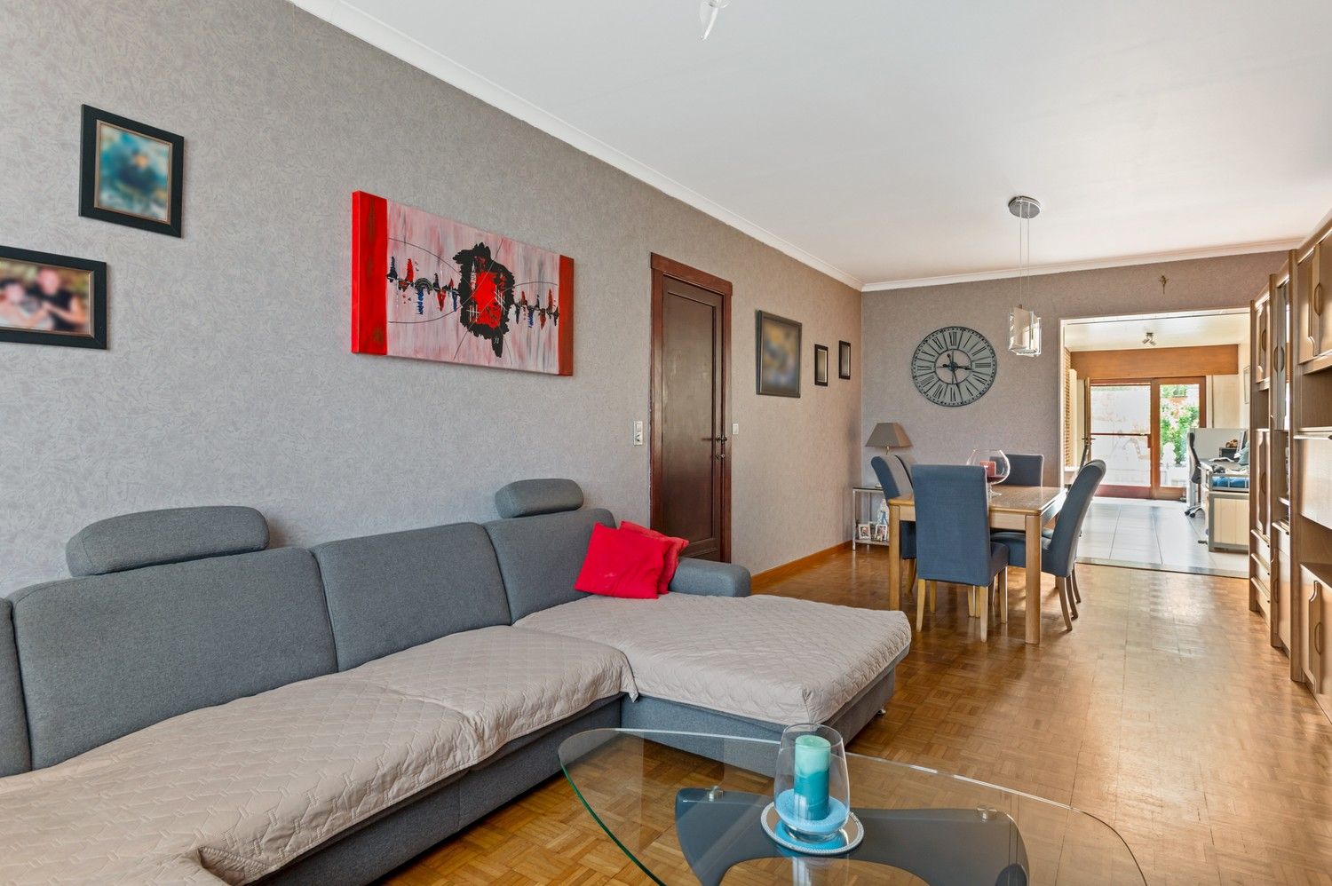 Huis met 3 - 4 slaapkamers, tuin en grote kelder in Wommelgem! foto 5