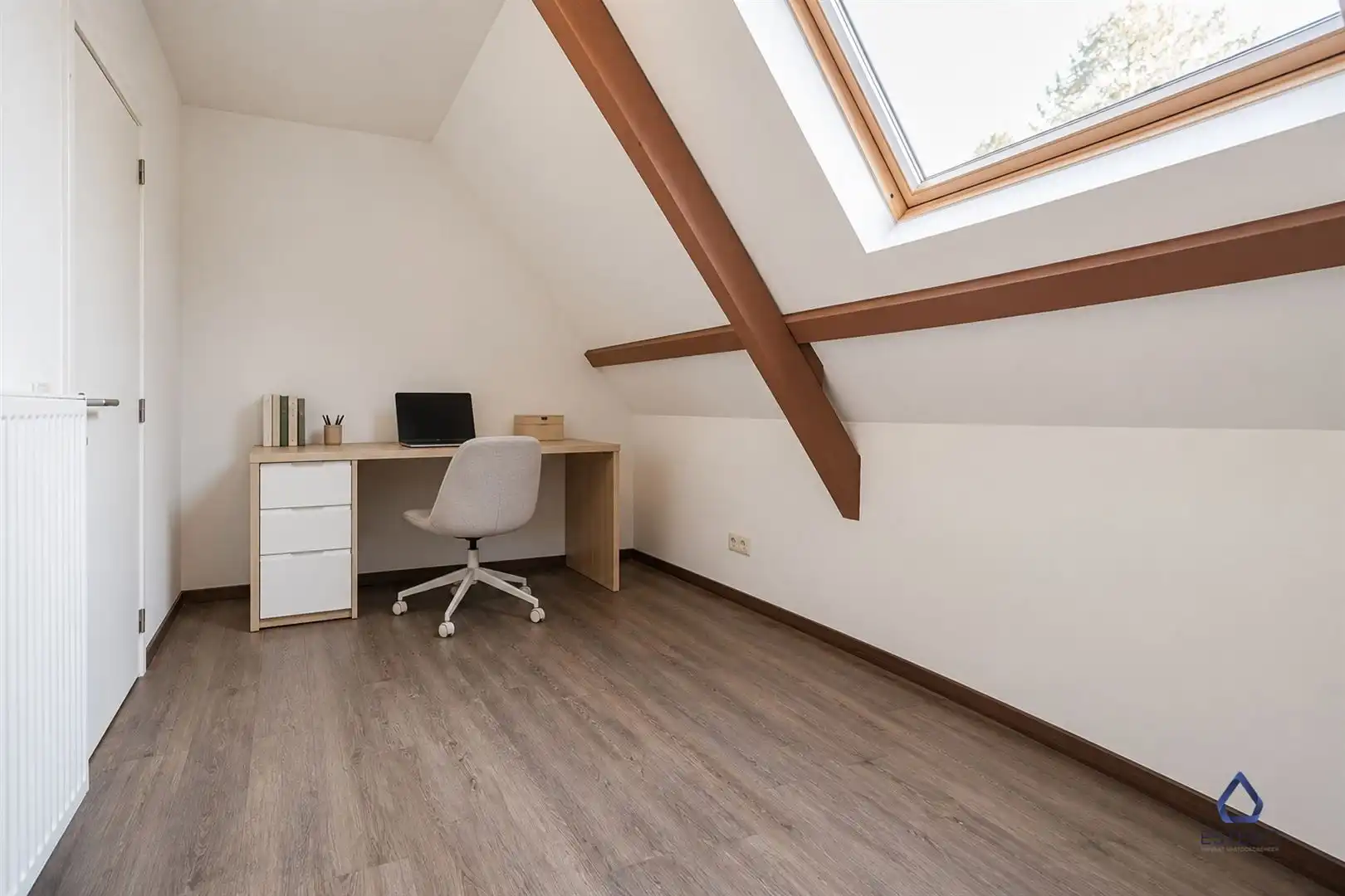 Gerenoveerde rijwoning met 4 slaapkamers in hartje Eeklo foto 10