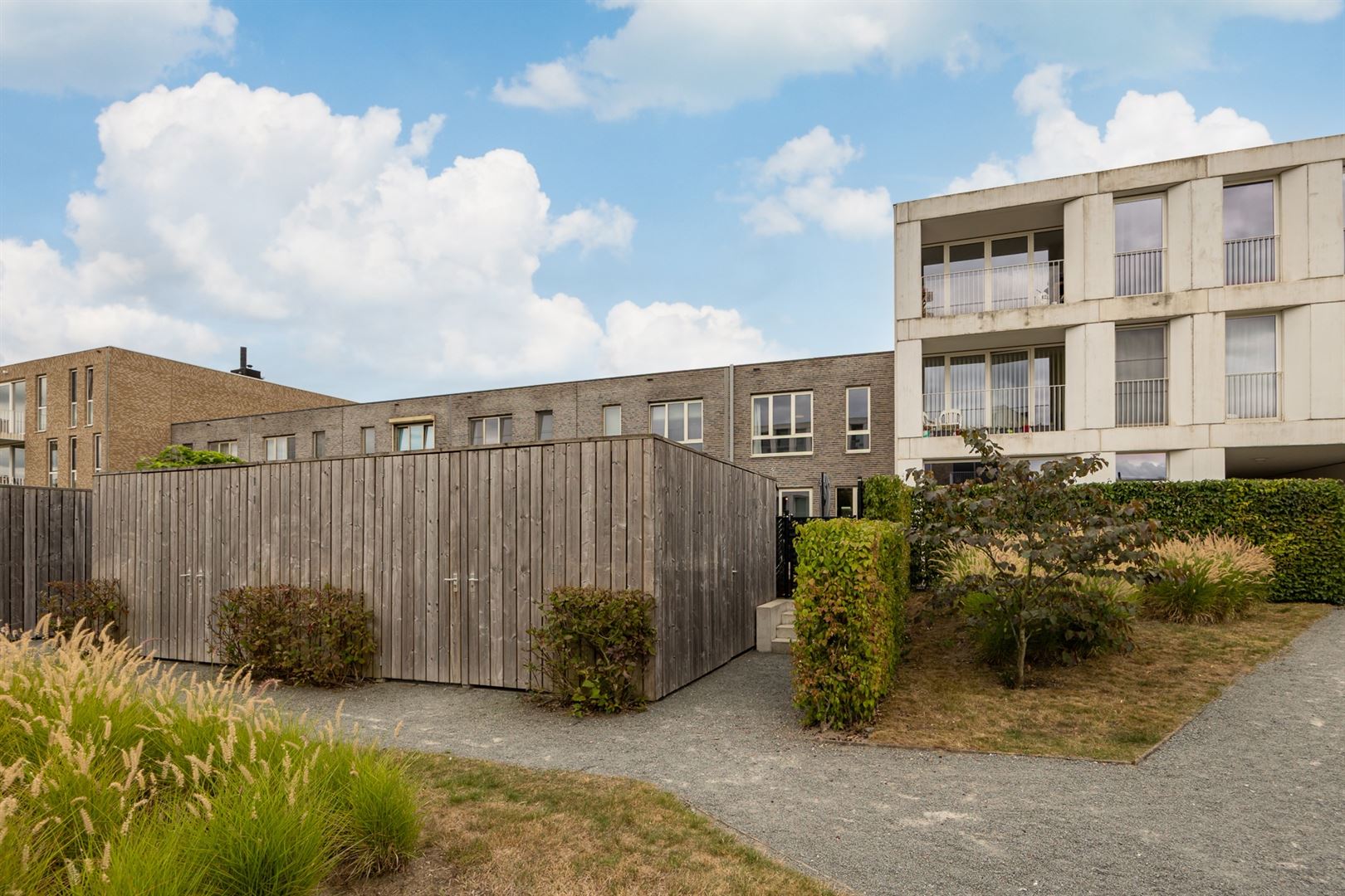 Een eigentijdse woning nabij groen en met stedelijke flair foto 10