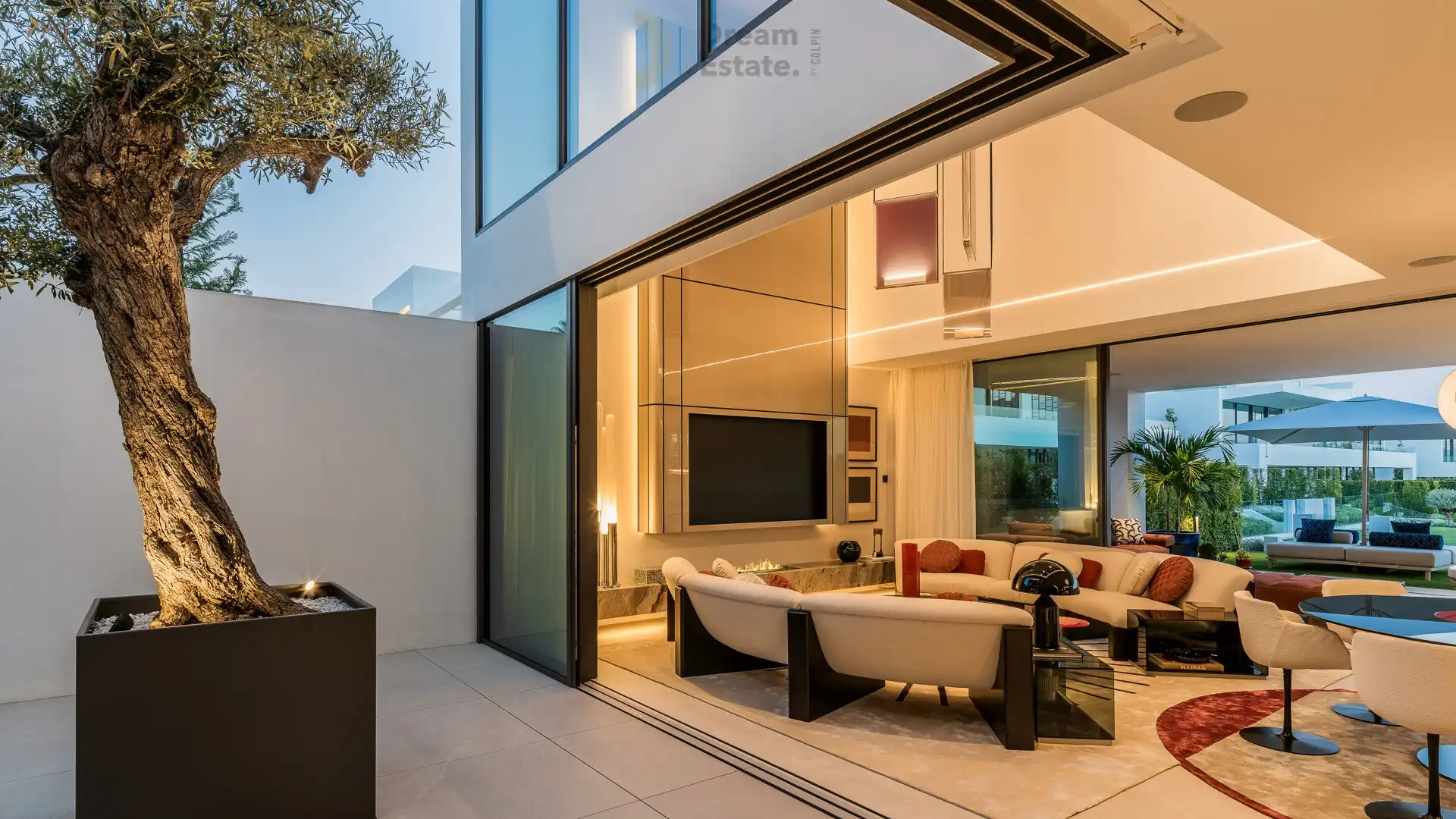 Top notch villa langs de Golden Mile met zicht op zee, Marbella. foto 50