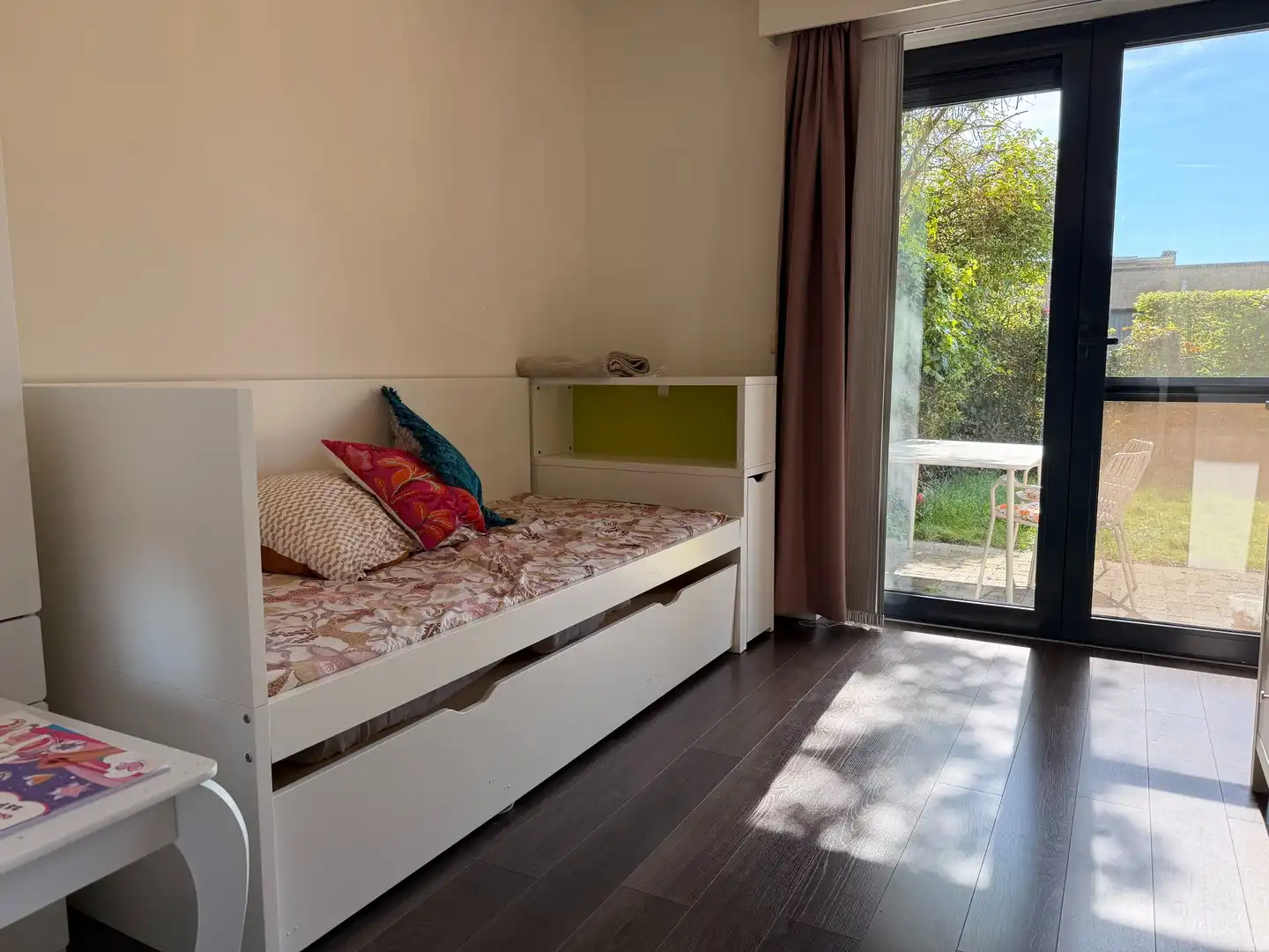 Centraal en rustig gelegen gelijkvloers appartement foto 6