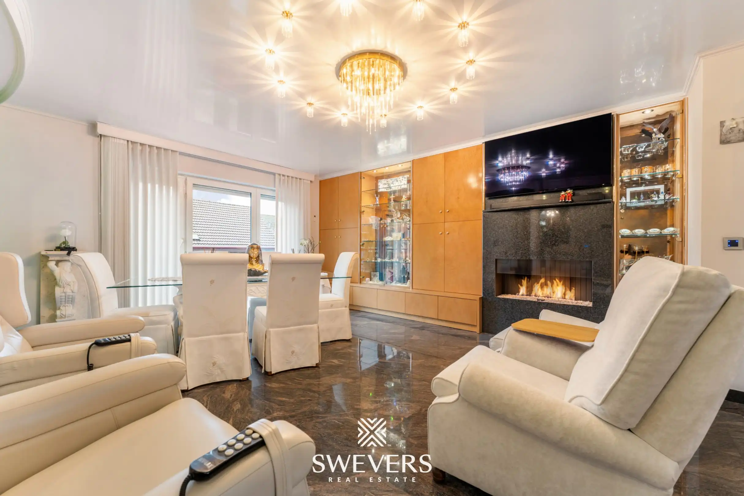 Hoogwaardig appartement met private lift en zolder in hartje Borgloon foto 4