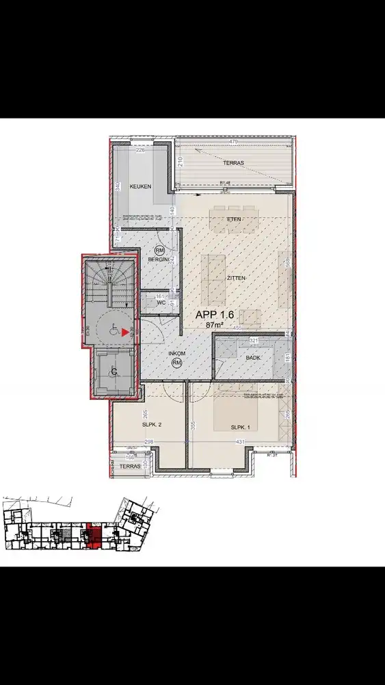 APPARTEMENT MET TWEE SLAAPKAMERS, TERRAS EN PARKEERPLAATS. foto 2