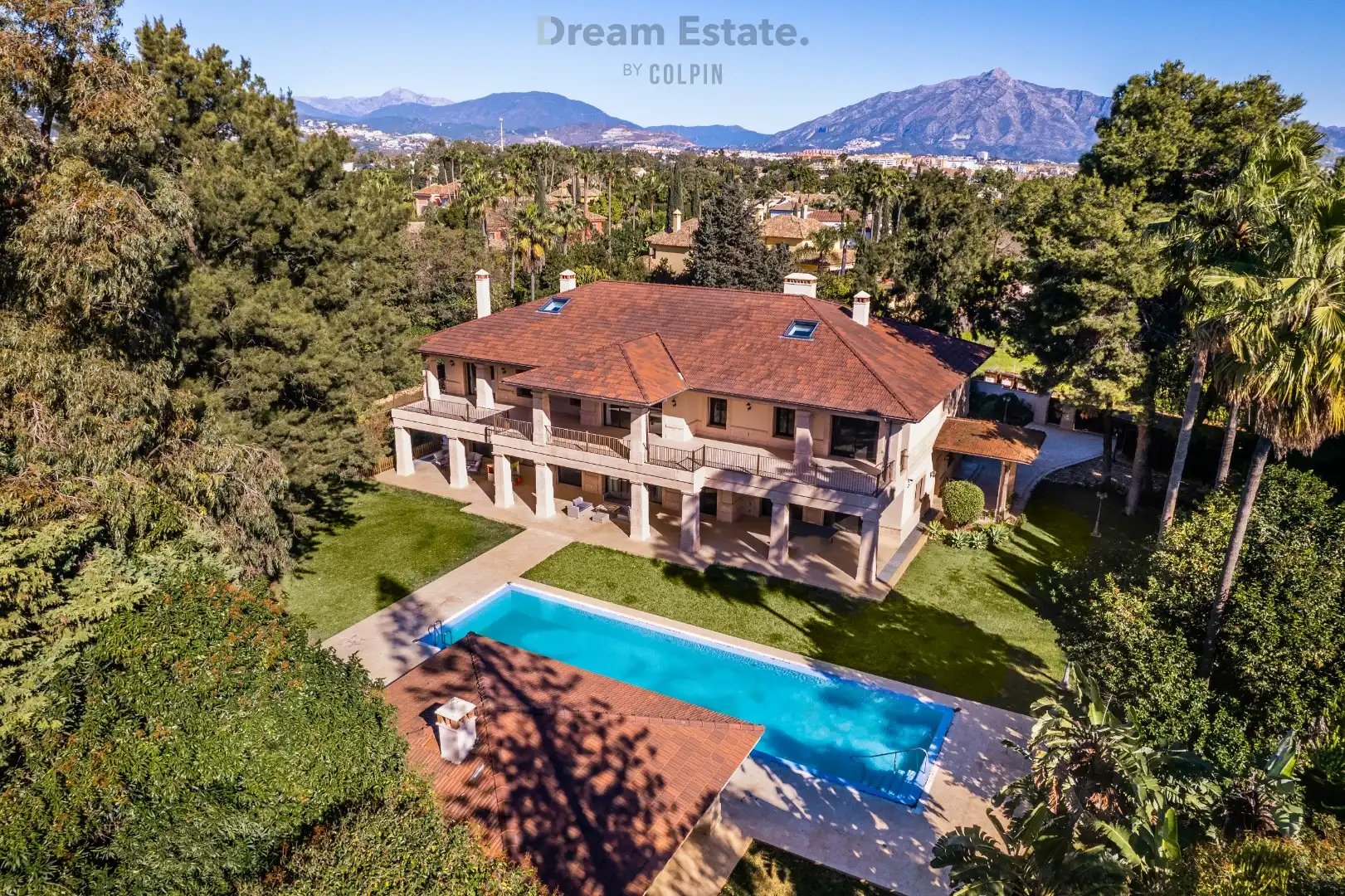 Prachtige luxe villa in het prestigieuze Guadalmina Baja, San Pedro, Marbella foto 21