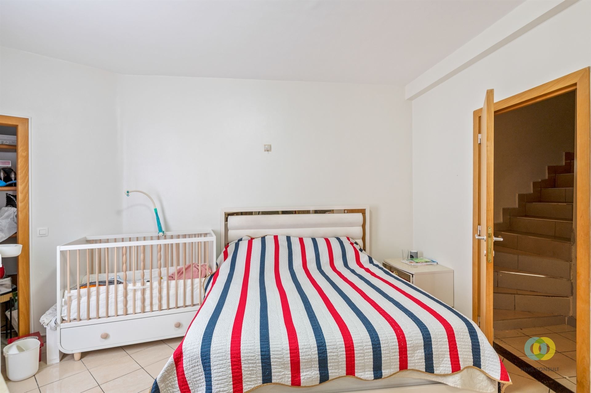 Zeer ruim duplex appartement foto 8