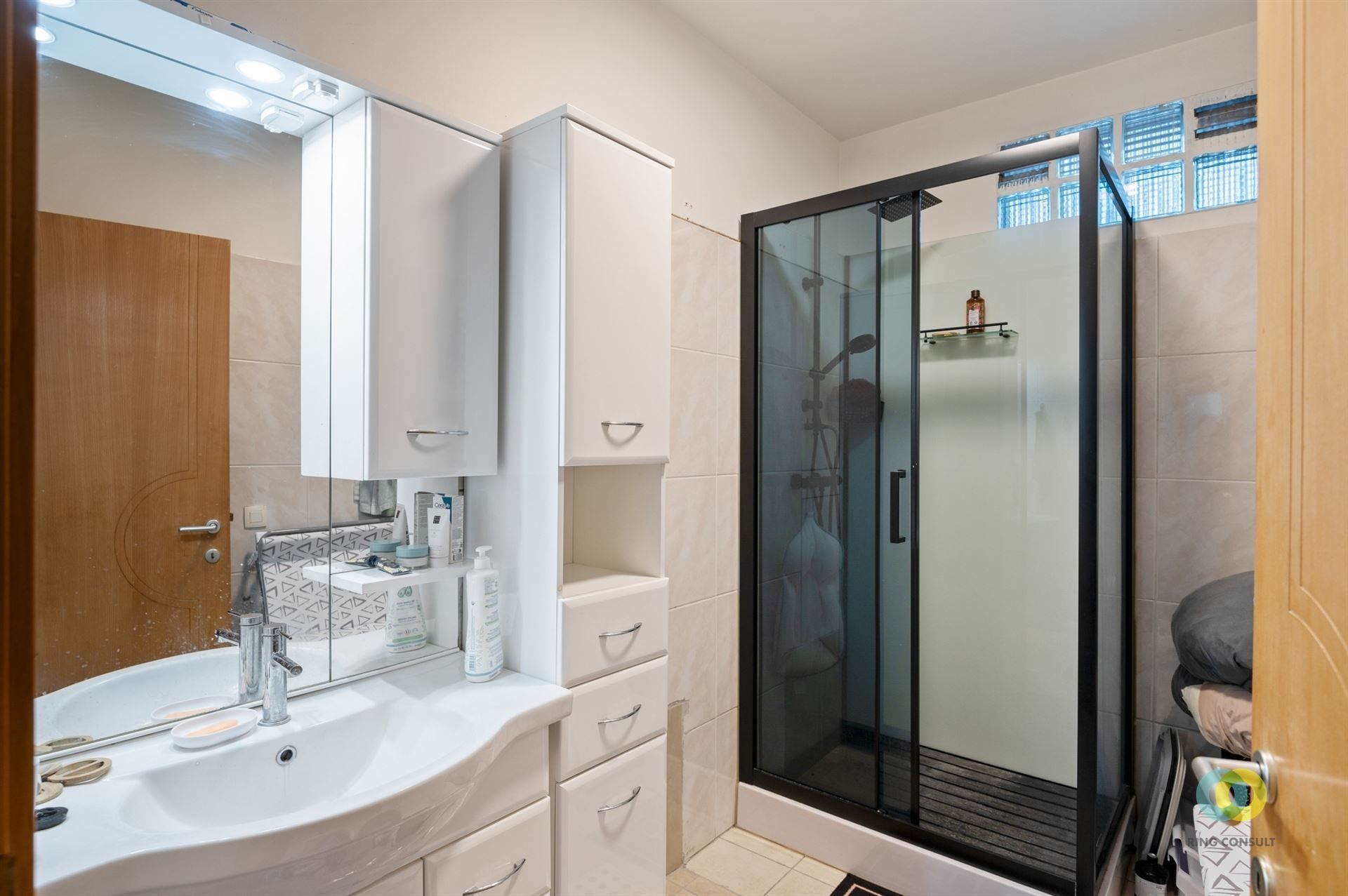 Zeer ruim duplex appartement foto 8