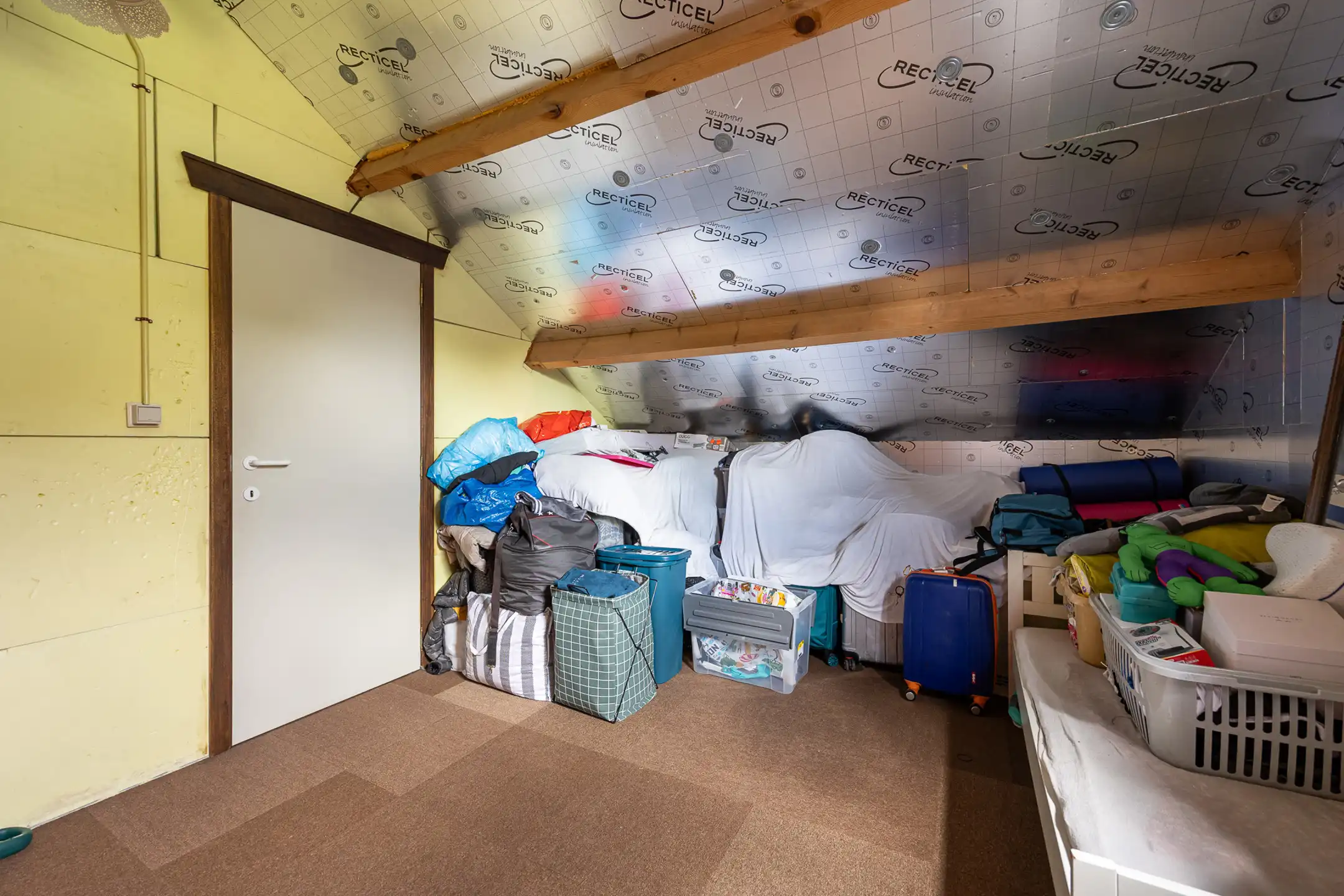 Ruime woning met 4-5 slpks en bedrijfsruimte in Turnhout. foto 23