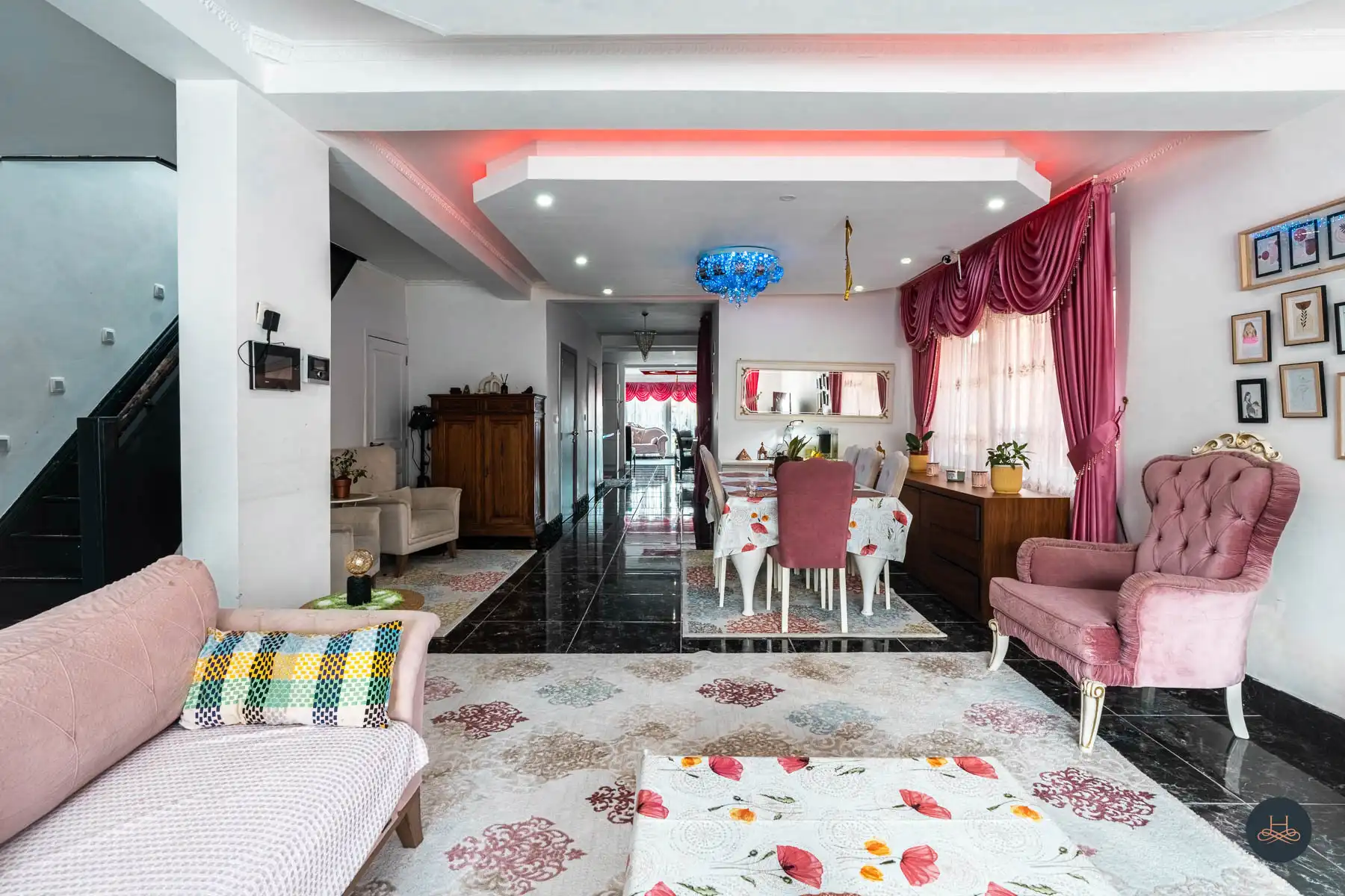 Comfortabele ruime gezinswoning met strategische ligging foto 3