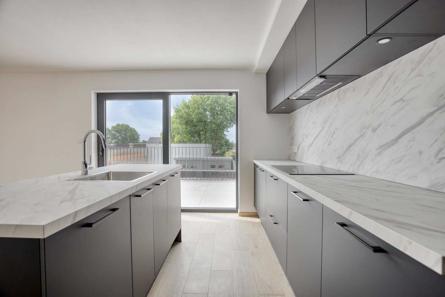 Recent gerenoveerd en energiezuinig duplex-appartement met 3 slaapkamers in Oudsbergen foto 3