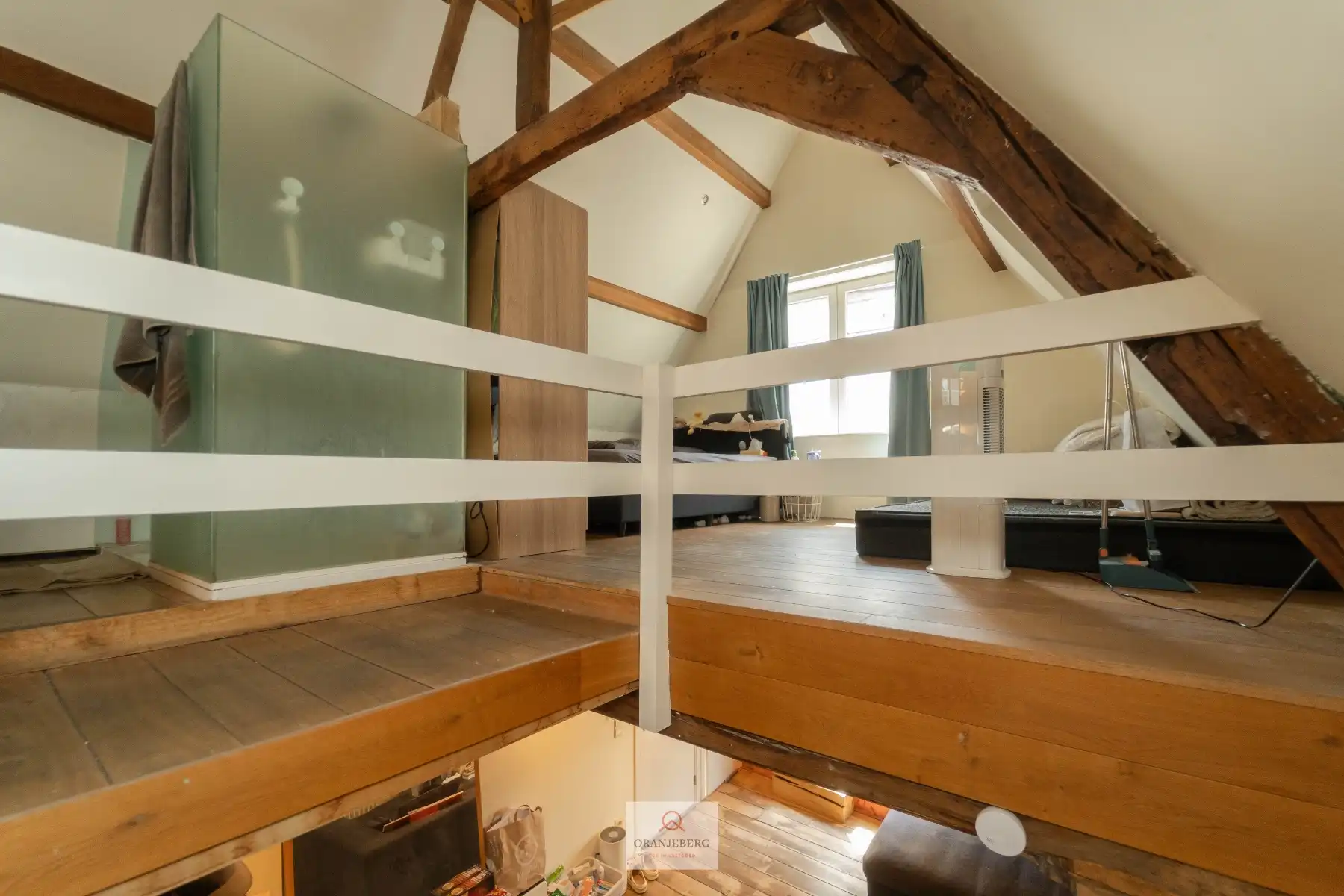 Charmant duplex appartement met ruim terras op toplocatie in het centrum foto 21