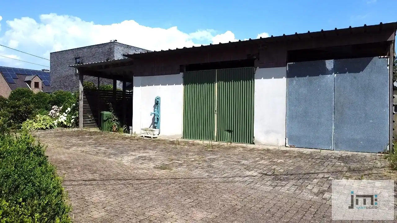 Charmante woning in het rustige Guigoven foto 24