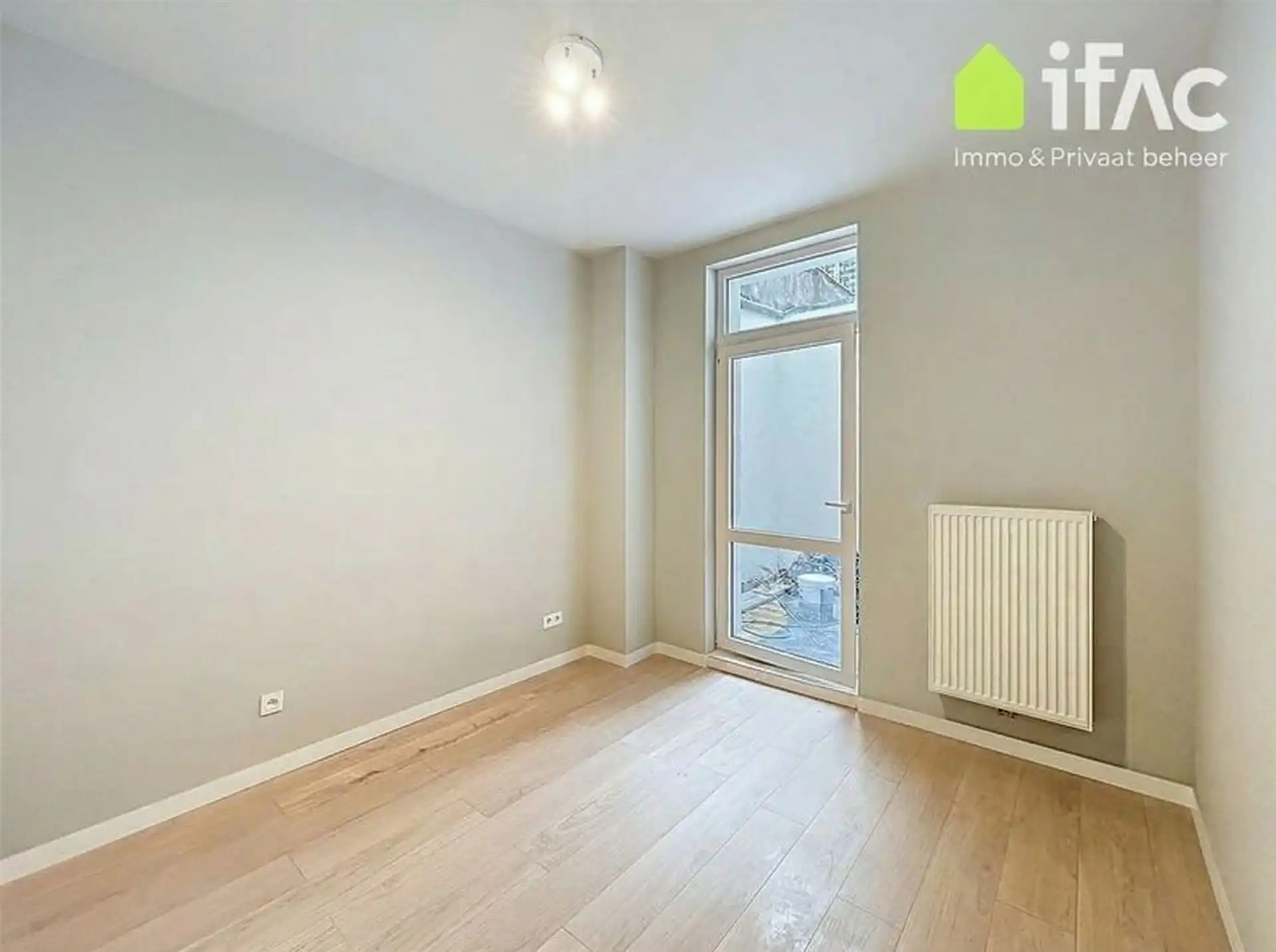 Volledig gerenoveerd appartement met terras foto 7