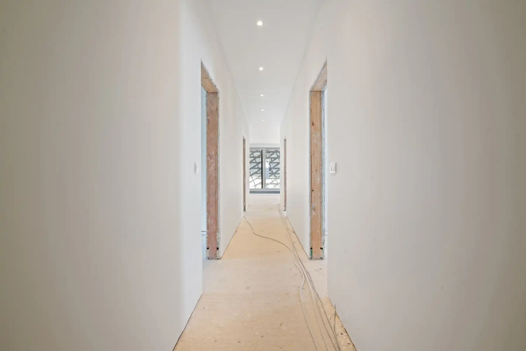 Gebouw voor gemengd gebruik met bovenliggend appartement  foto 8