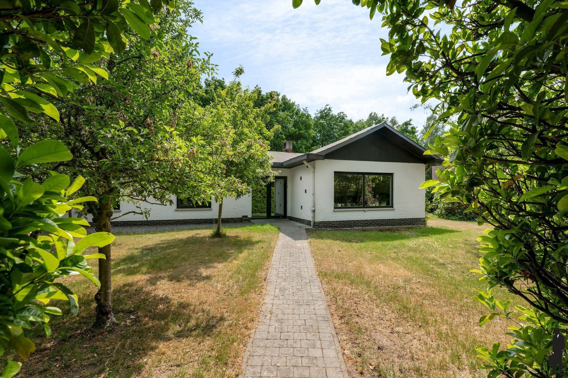 Laagbouwwoning in Europese wijk te Mol foto 3