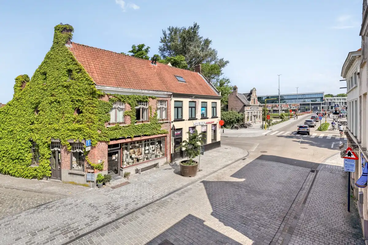 HORECAZAAK met WOONST te BRUGGE foto 2