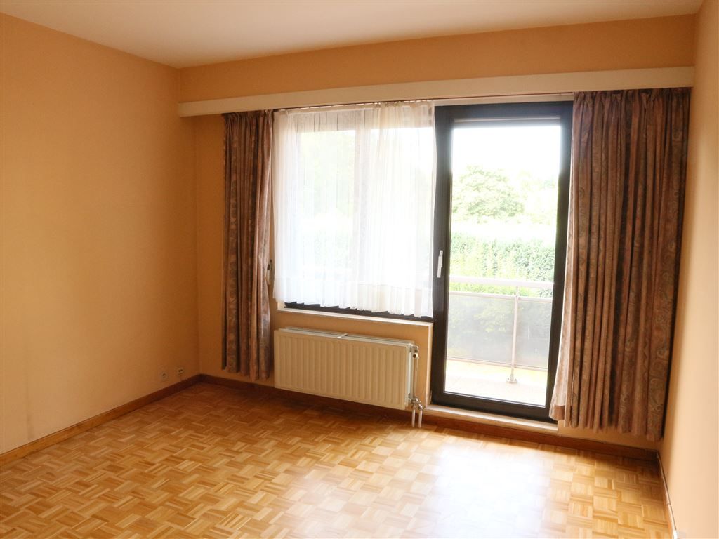 Ruim appartement op 1e verdieping met lift foto 10